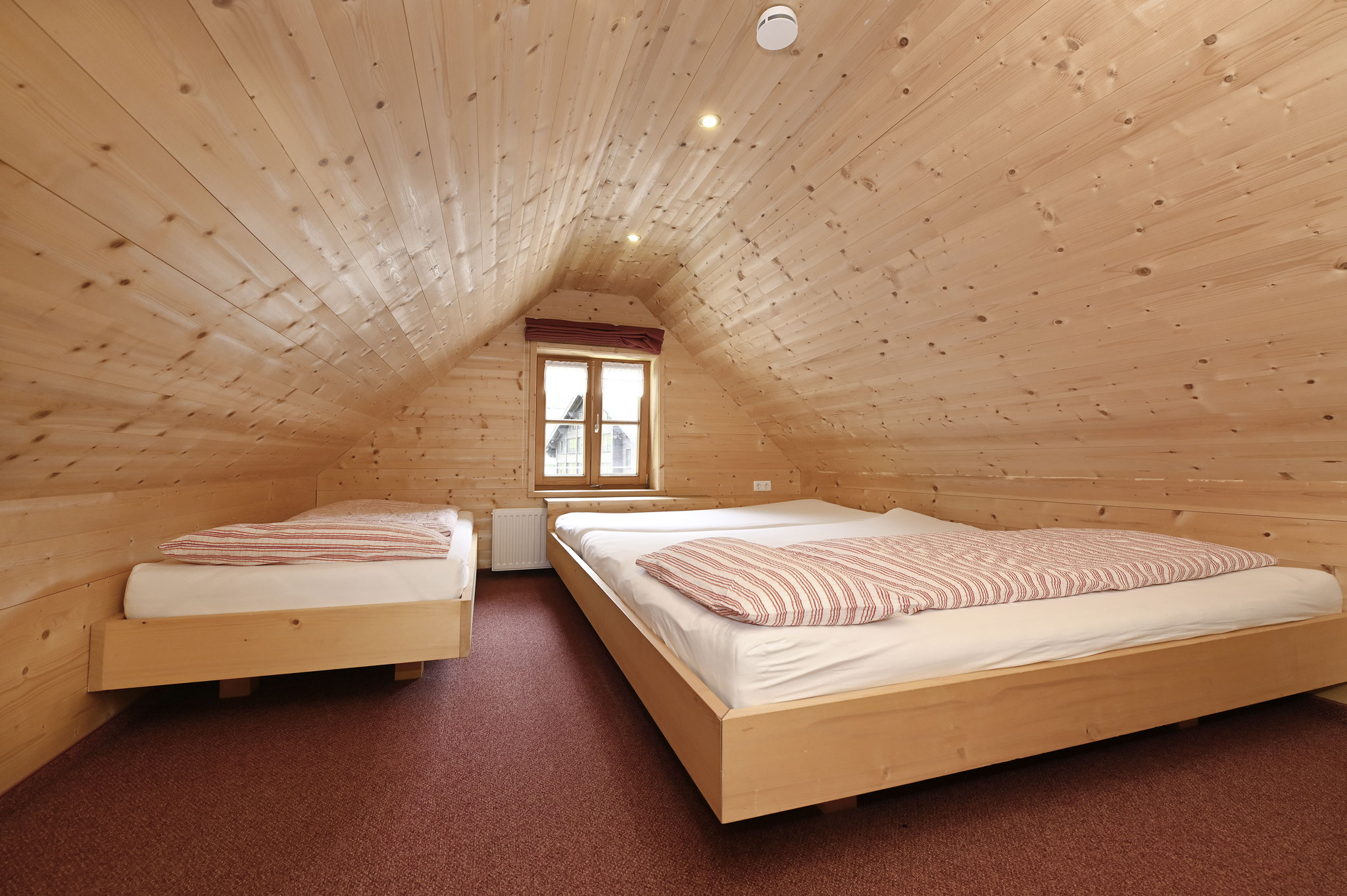 Familienschlafzimmer Ferienwohnung Bergblick auf dem BiscHOF