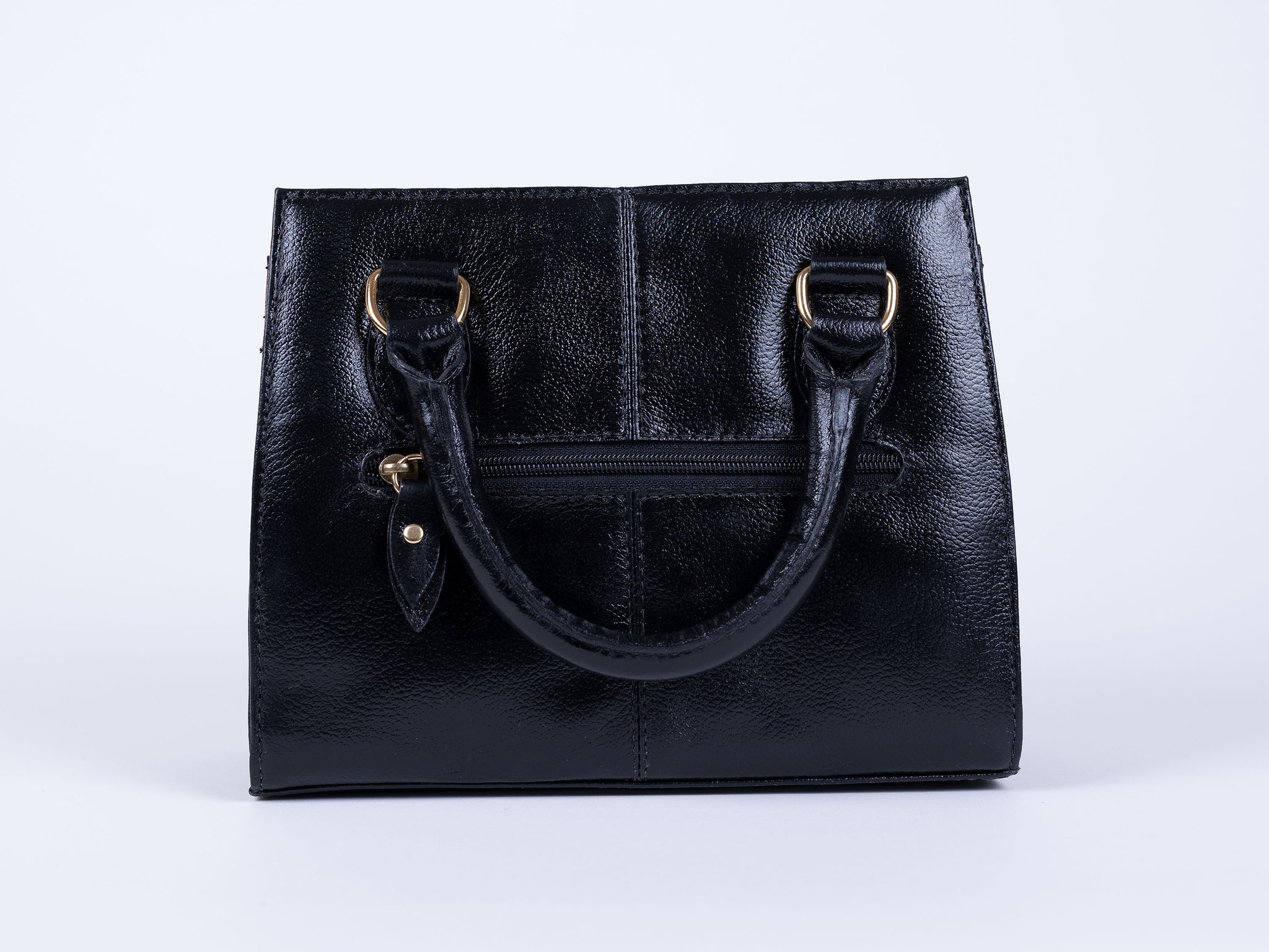 Kleine feminine Tasche | Schwarz | Hinten