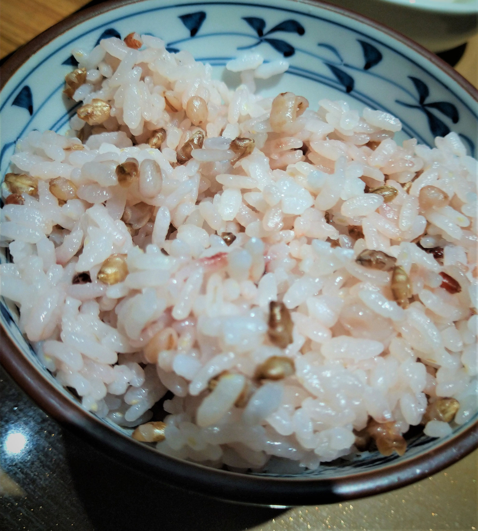 食物繊維たっぷり！もち麦ご飯