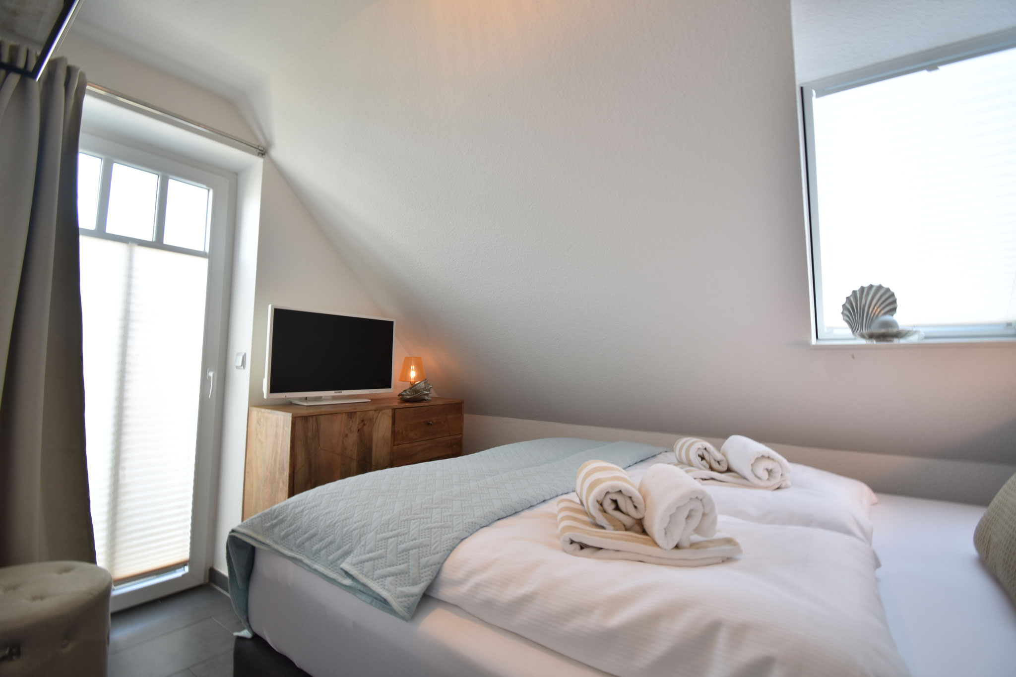 Schlafzimmer 2