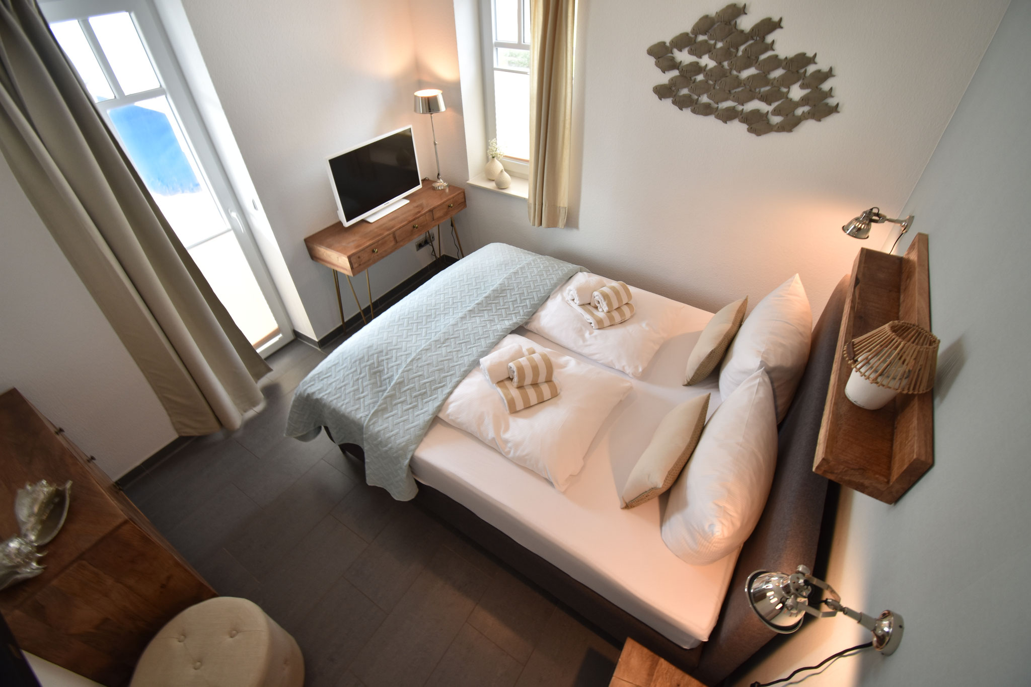 Schlafzimmer 1