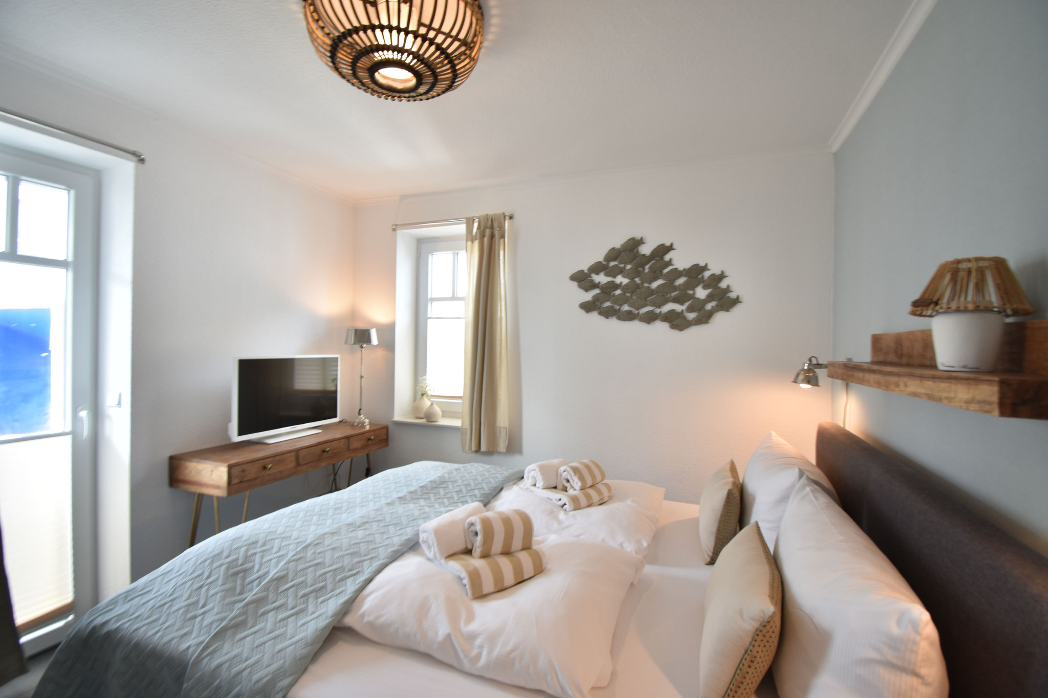 Schlafzimmer 1