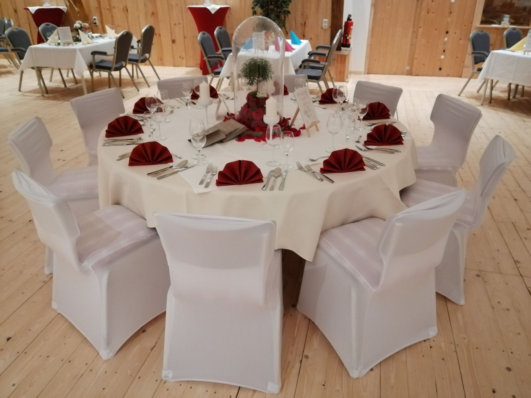 Festlich gedeckter Tisch