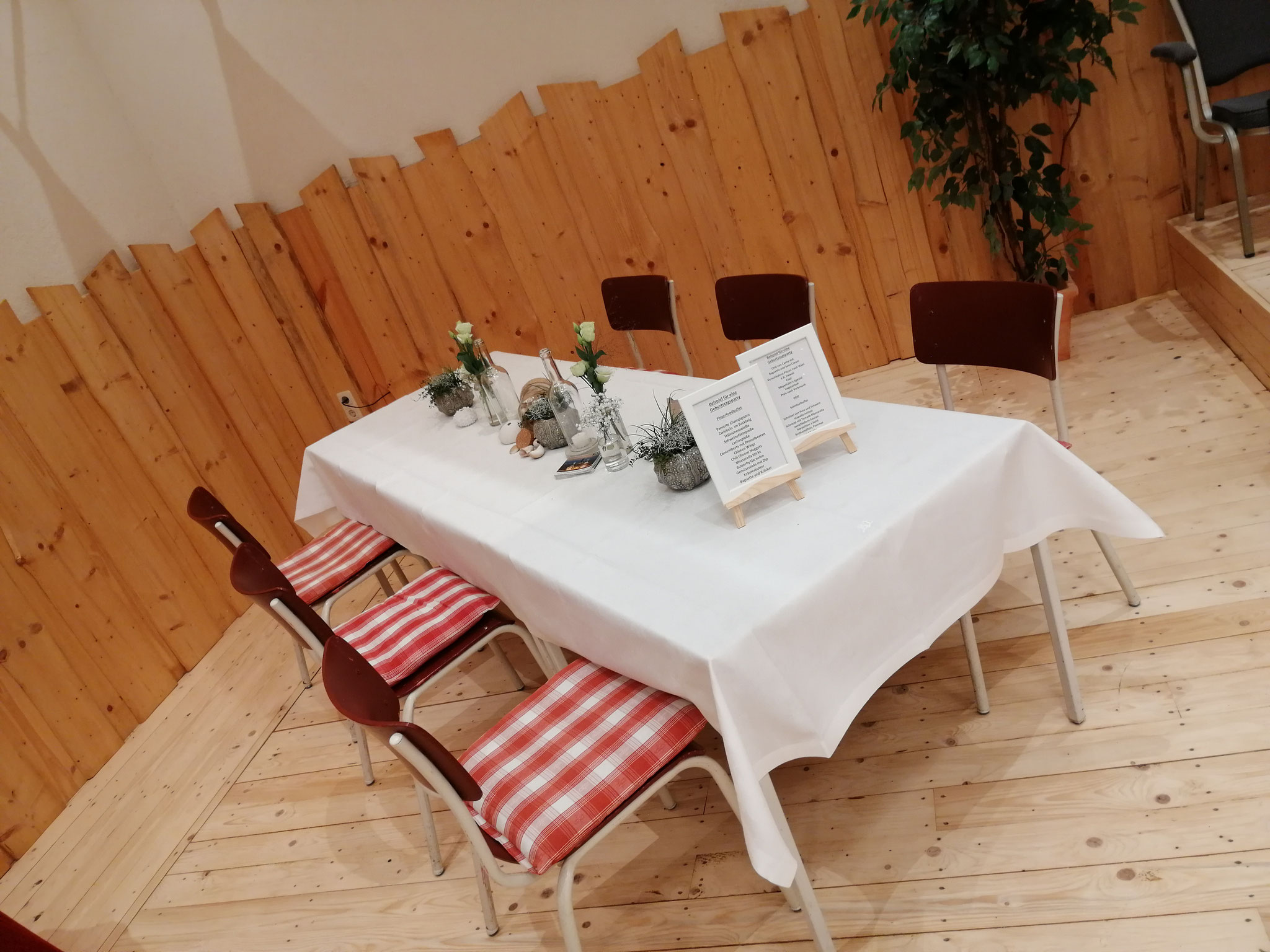Festlich gedeckter Tisch