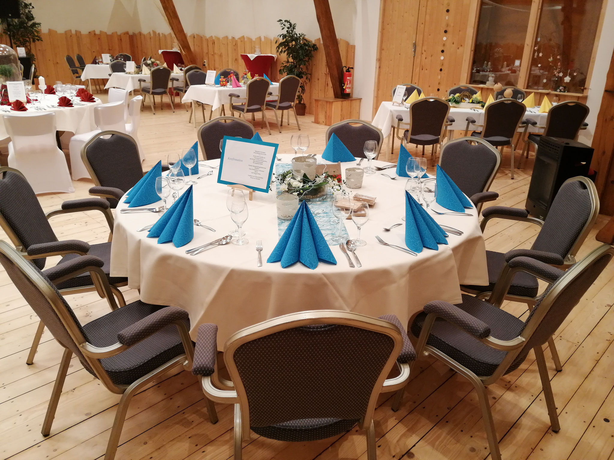 Festlich gedeckter Tisch
