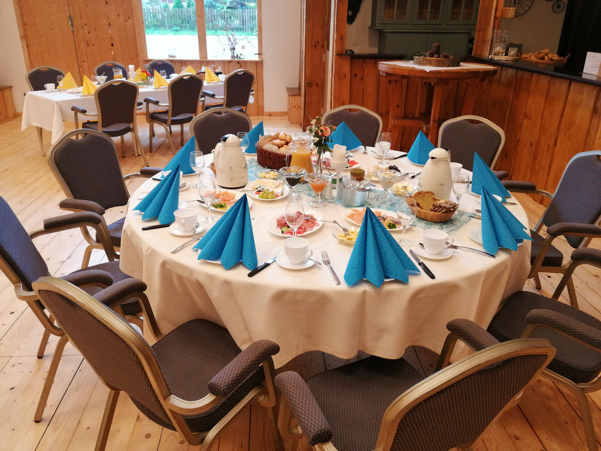 Festlich gedeckter Tisch