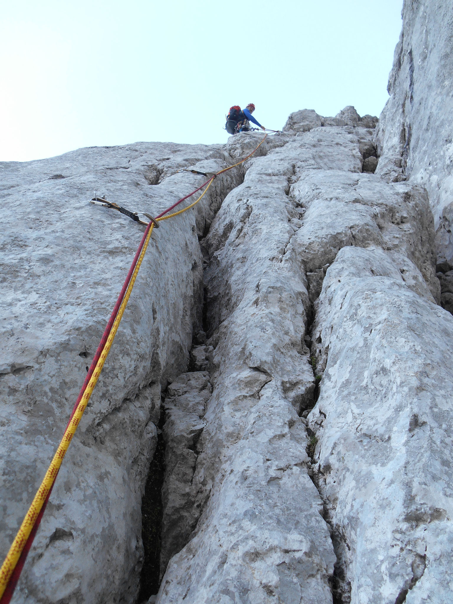 Zugstieg zur Dachsteinsüdwand_Routesteinerweg_2016. Foto: Edith Steinbauer