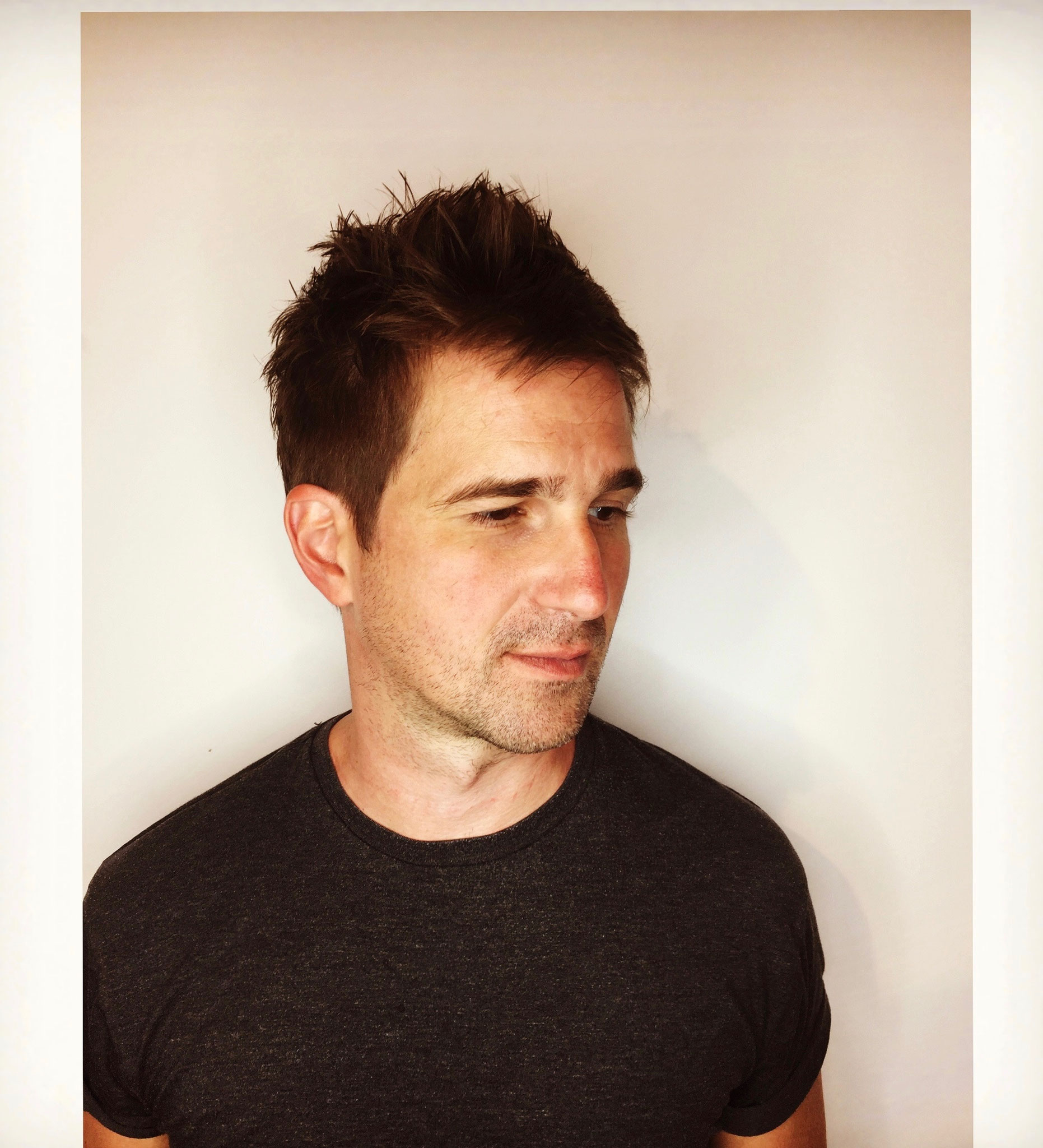 Hair Salon in Paris specialised in Hair Colour, Ombré Hair, Tie & Dye