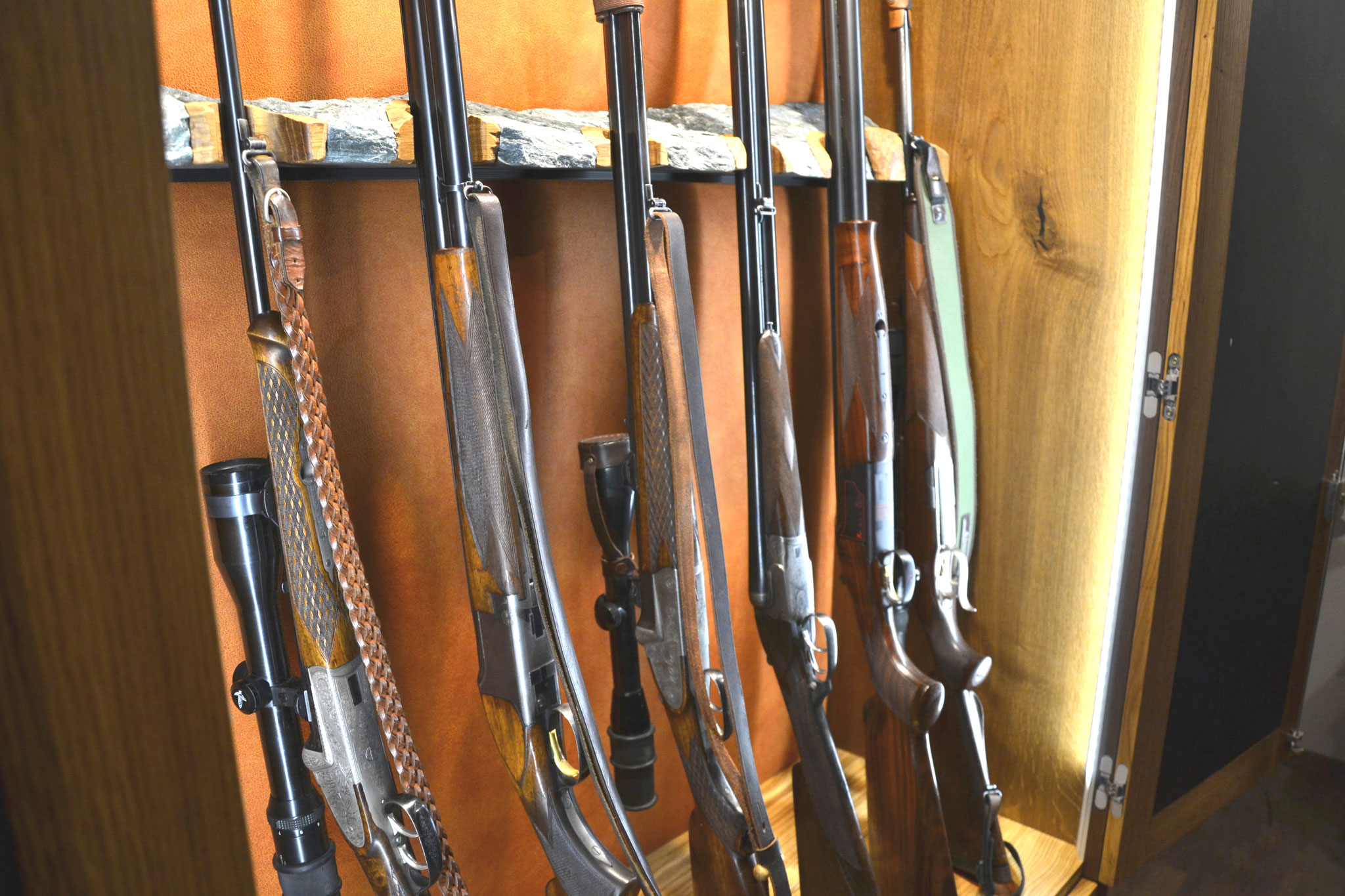 Waffenschrank - VRANA-Holzmanufaktur / Waffenschränke