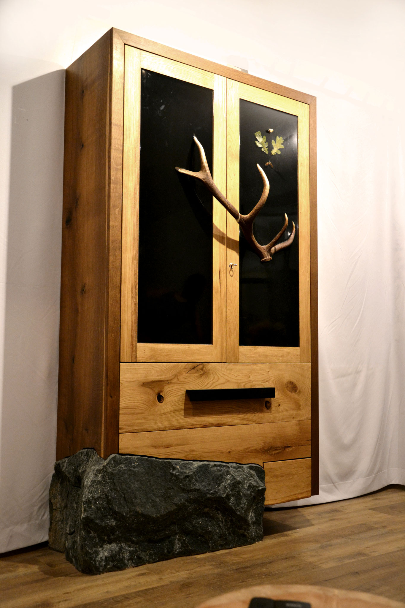 Waffenschrank - VRANA-Holzmanufaktur / Waffenschränke