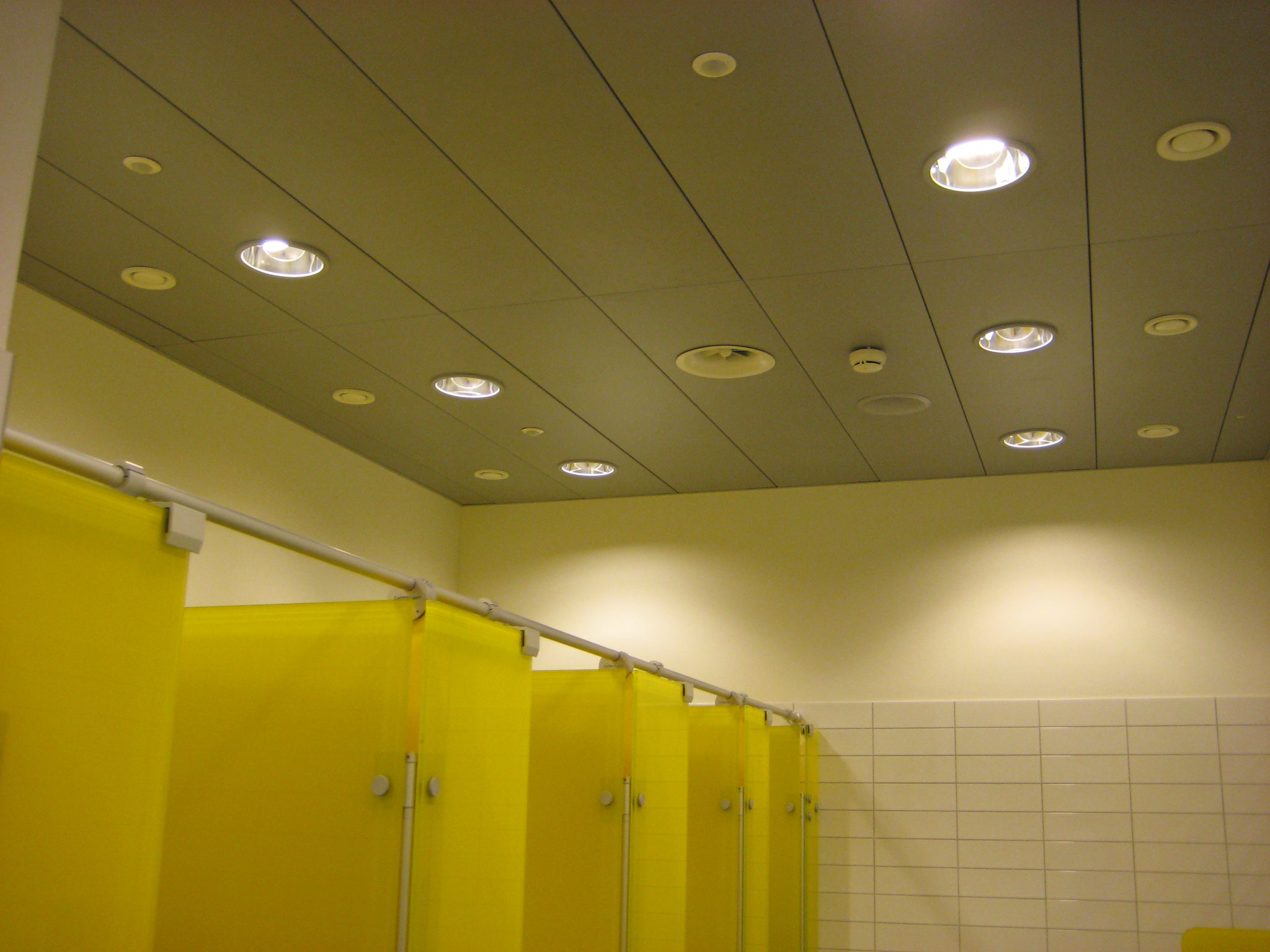 WC Trennwände - Schuler Modul AG WC Trennwände - Schuler Modul AG