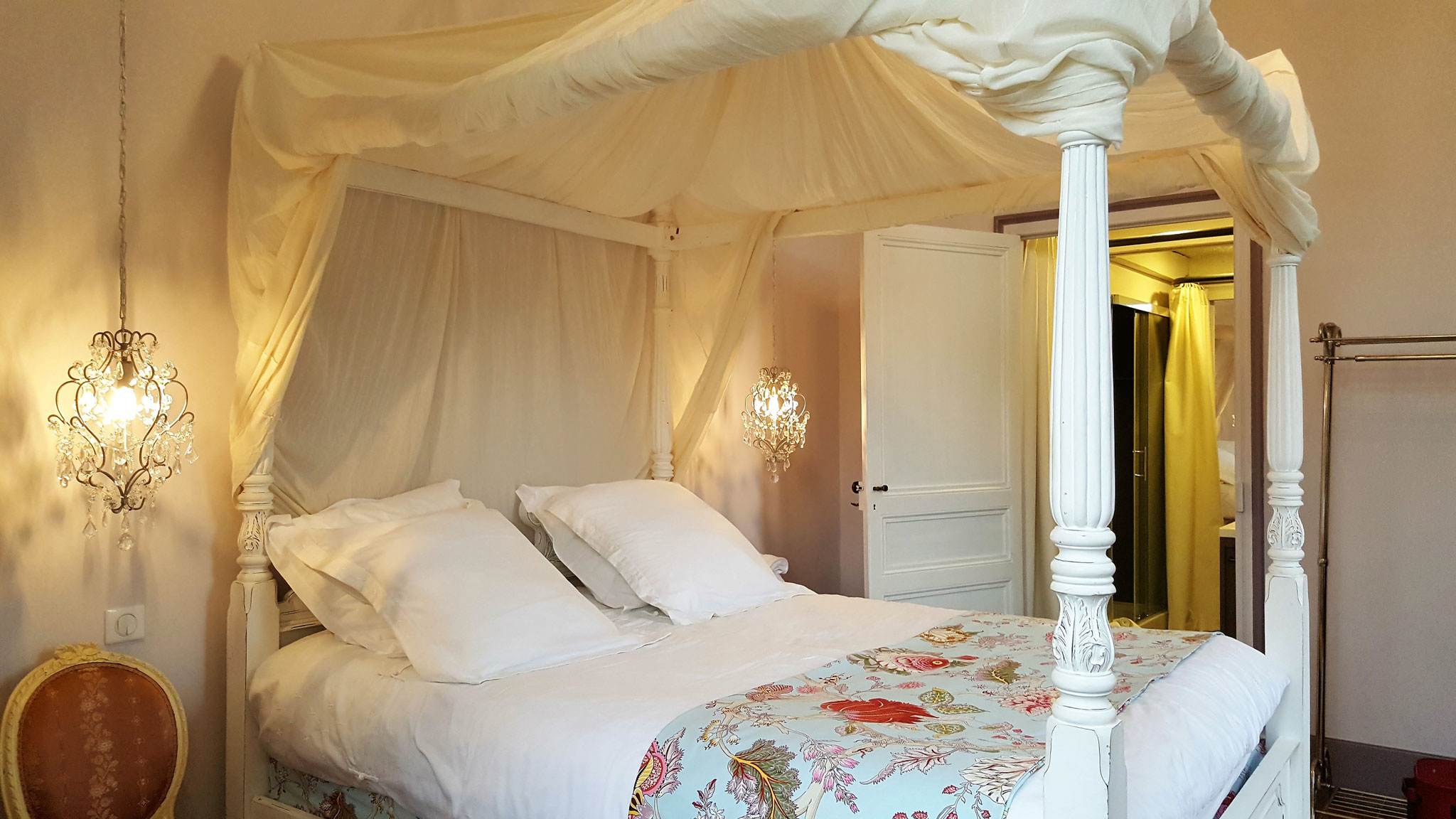 Hébergement en chambres de charme Chateau la Hitte Hébergement en chambres de charme Chateau la Hitte