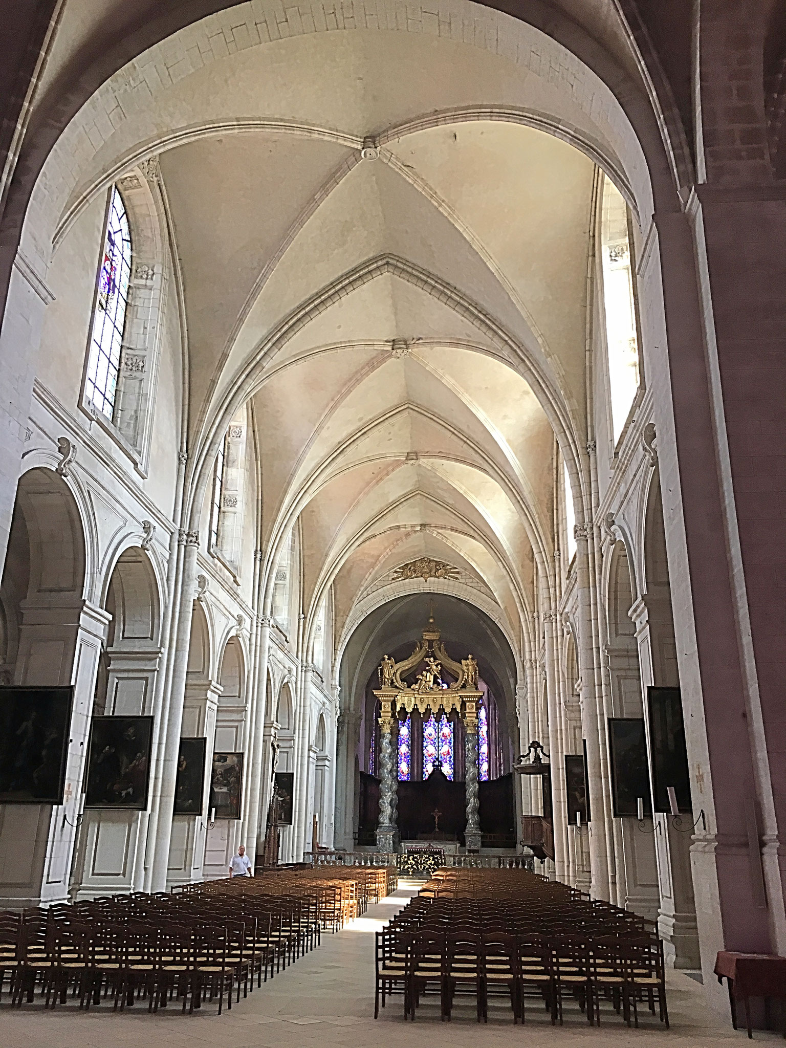 Das Innere der "Basilique-Cathédrale de Notre-Dame"