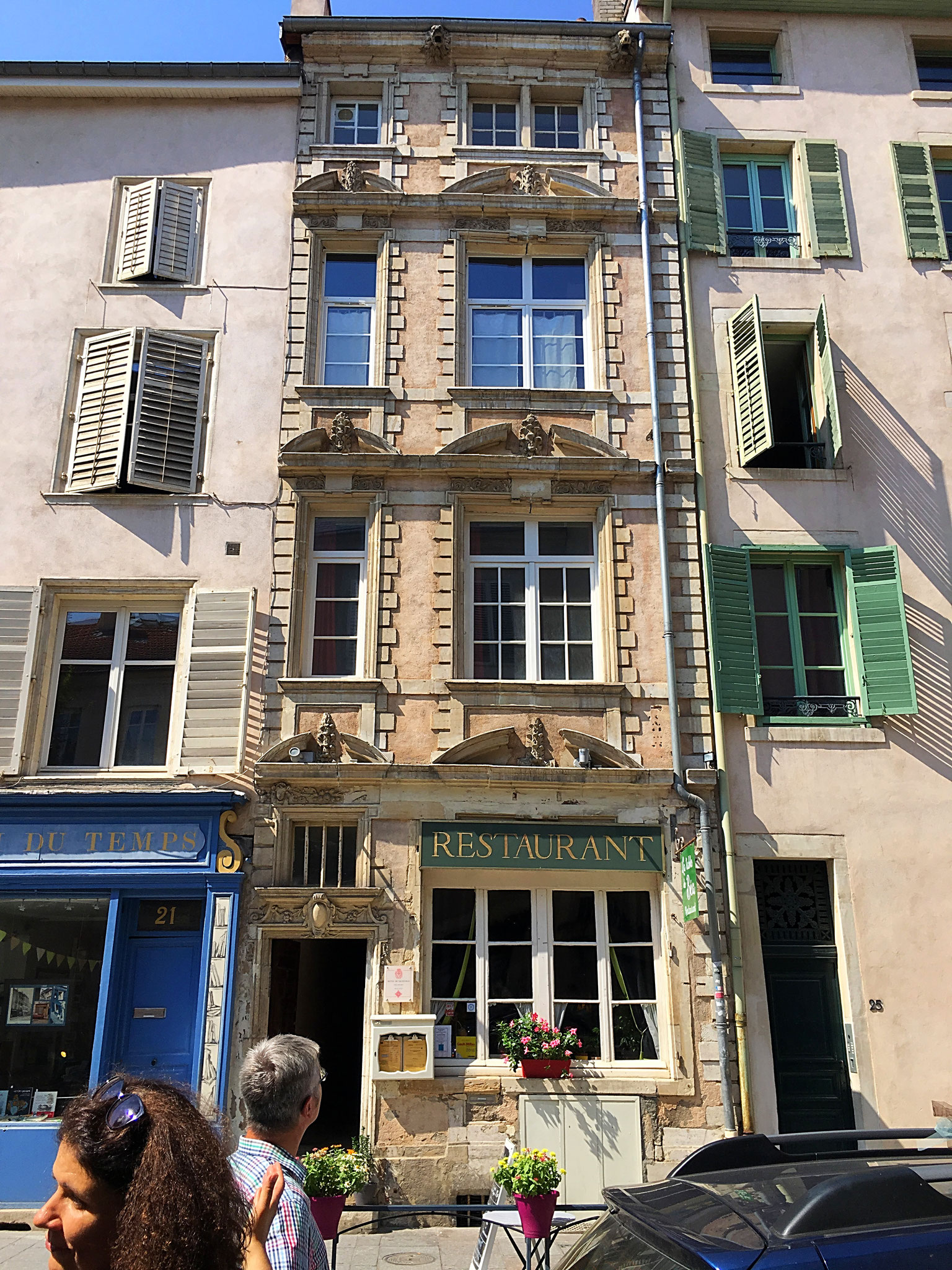 Ein sehr schmales Haus mit Renaissance-Fassade in Nancy