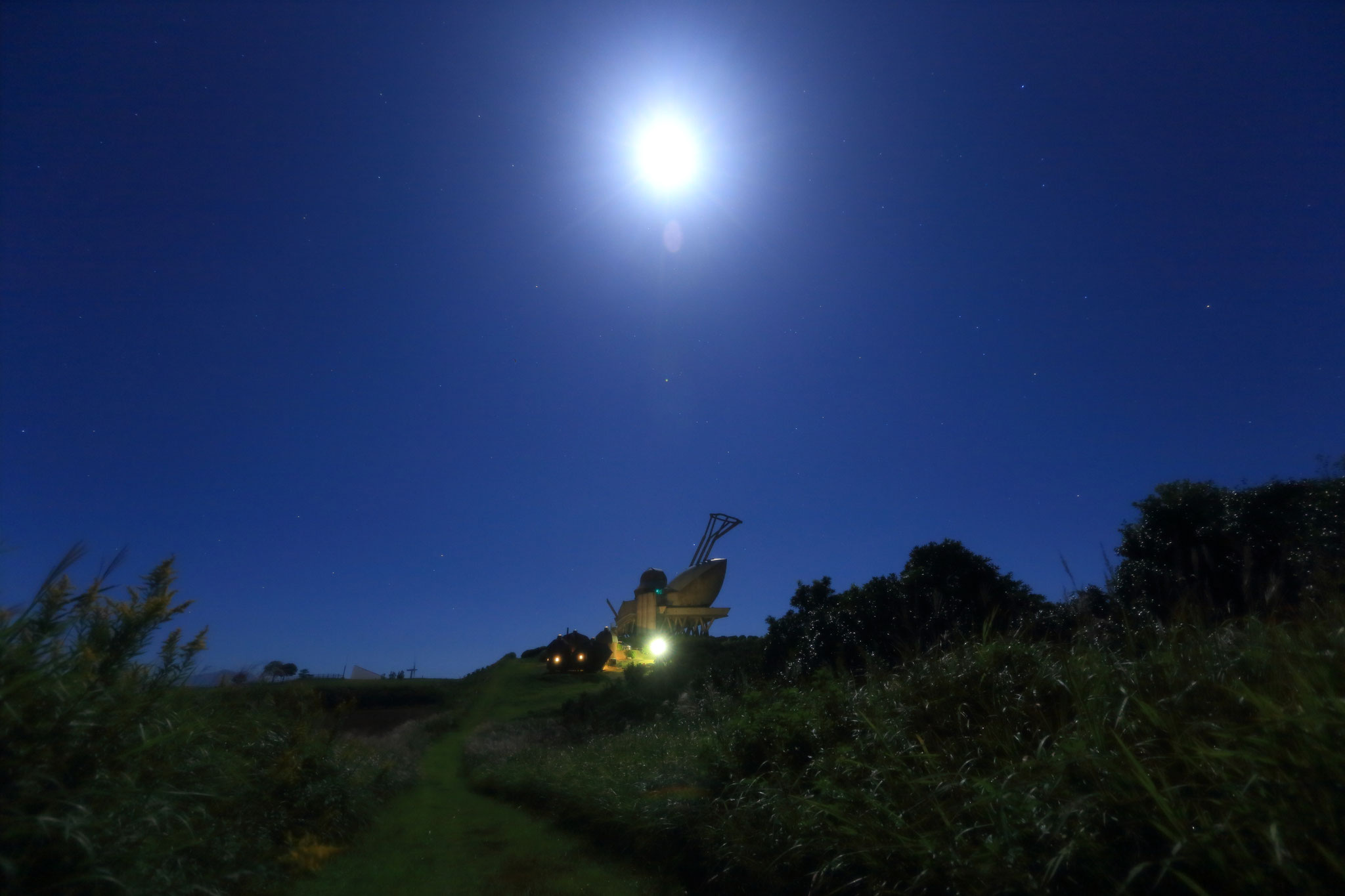 月夜の輝北天球館(10/13 輝北町)
