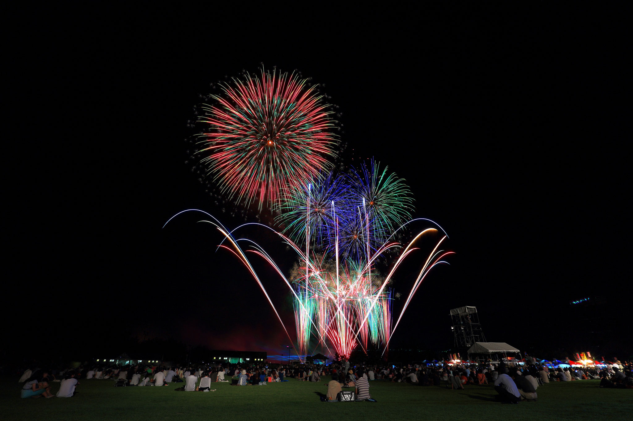 6,000発の花火が繰り出す桜島火の島祭り(2016.7.30)