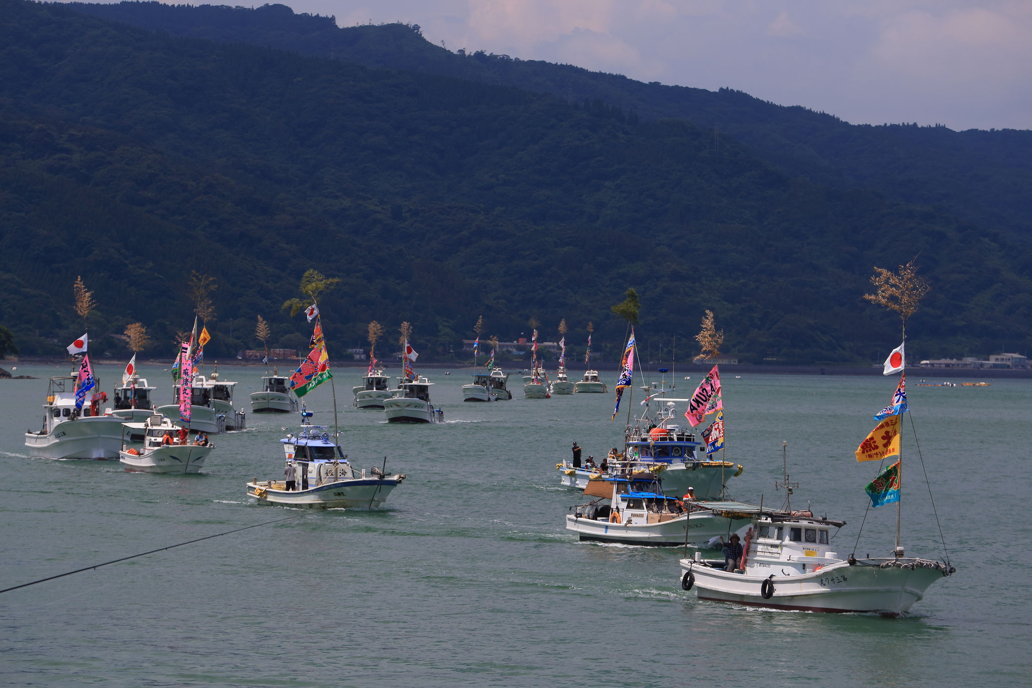 恵比寿祭で多くの漁船を目にしました。(7/27 垂水市 )