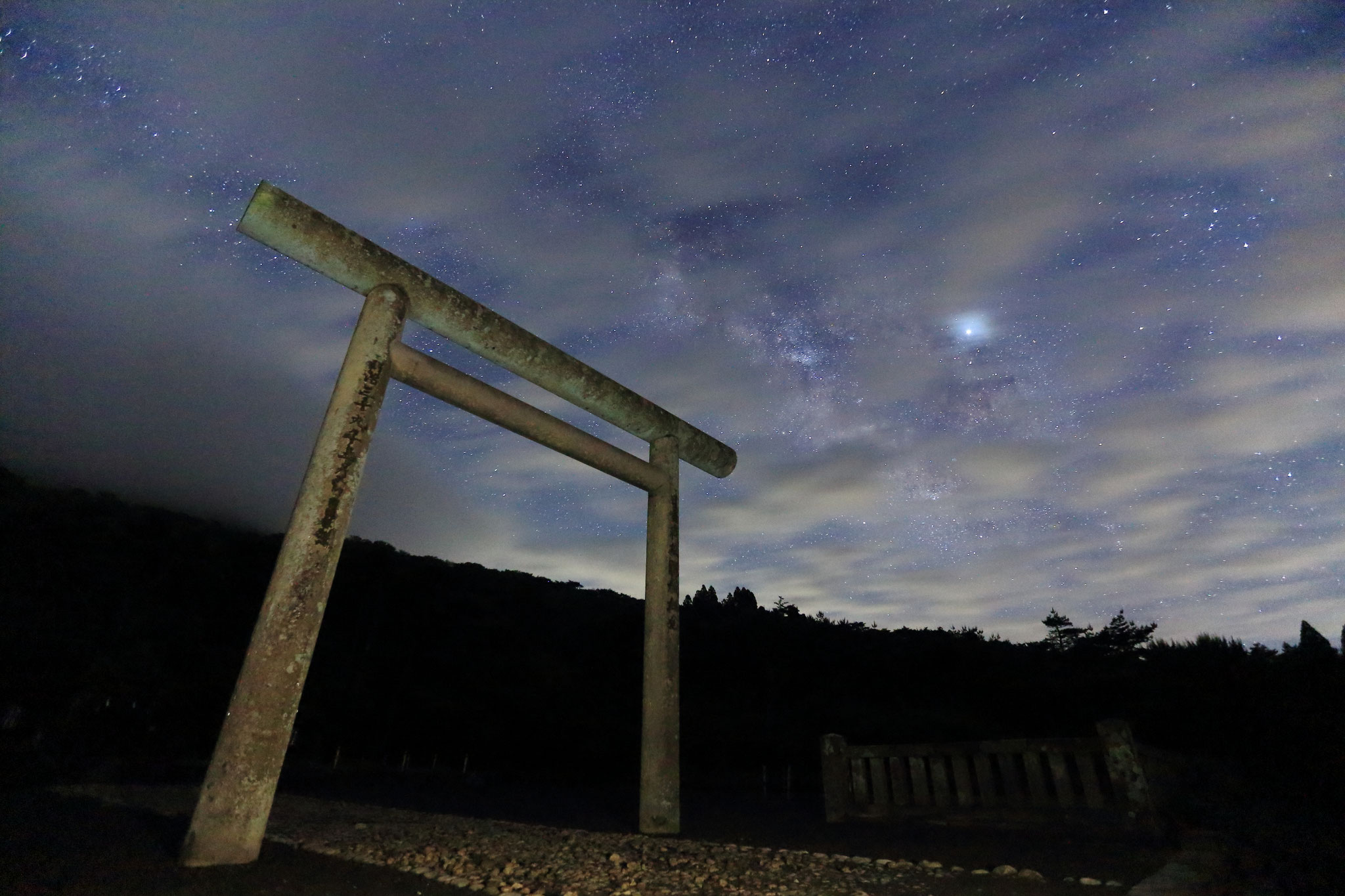 雲の上で輝く天の川(6/1 霧島市 高千穂河原)