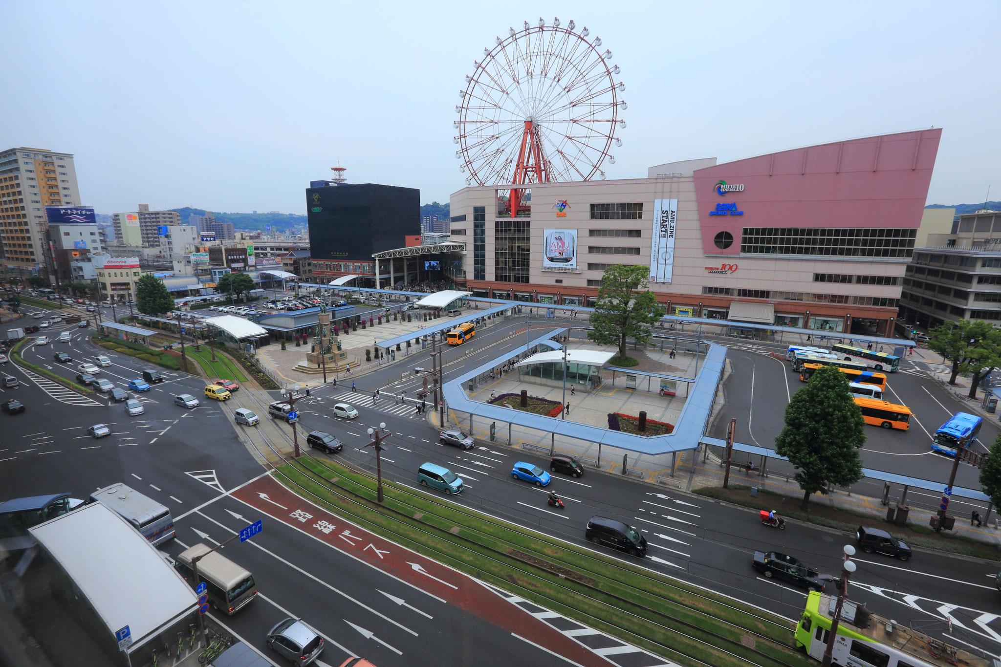 鹿児島中央駅前風景（6/17 鹿児島市）