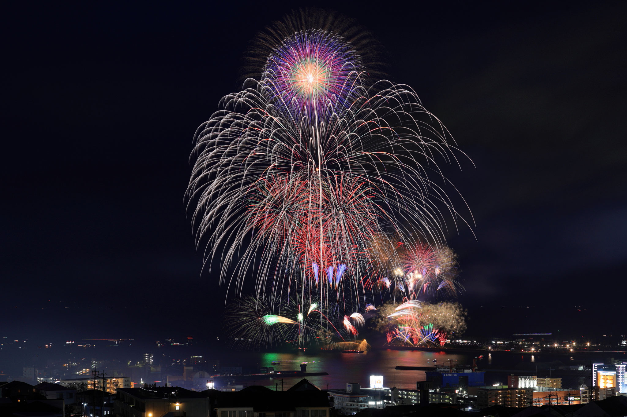 桜島と芸術花火2024①(4月13日 鹿児島市)