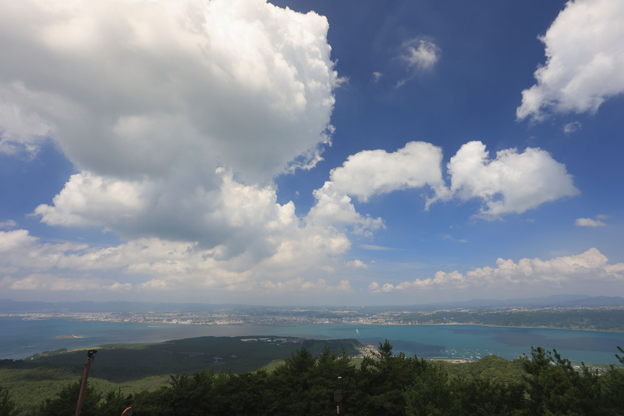 湯之平展望所から眺める景色(7月29日 鹿児島市)