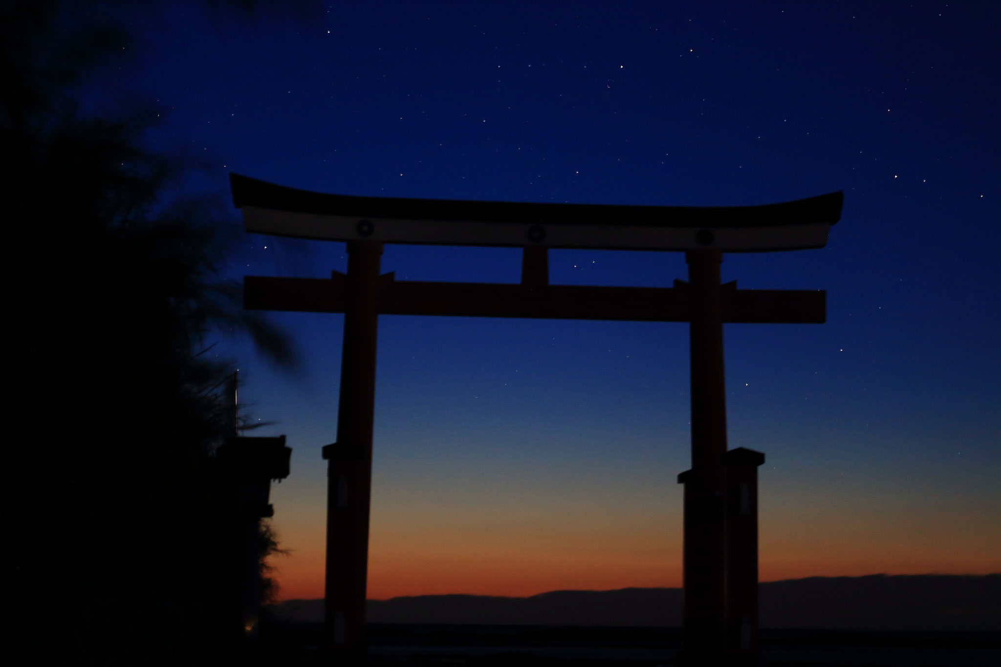 朝の色と残る夜の色(3/20 宮崎県)