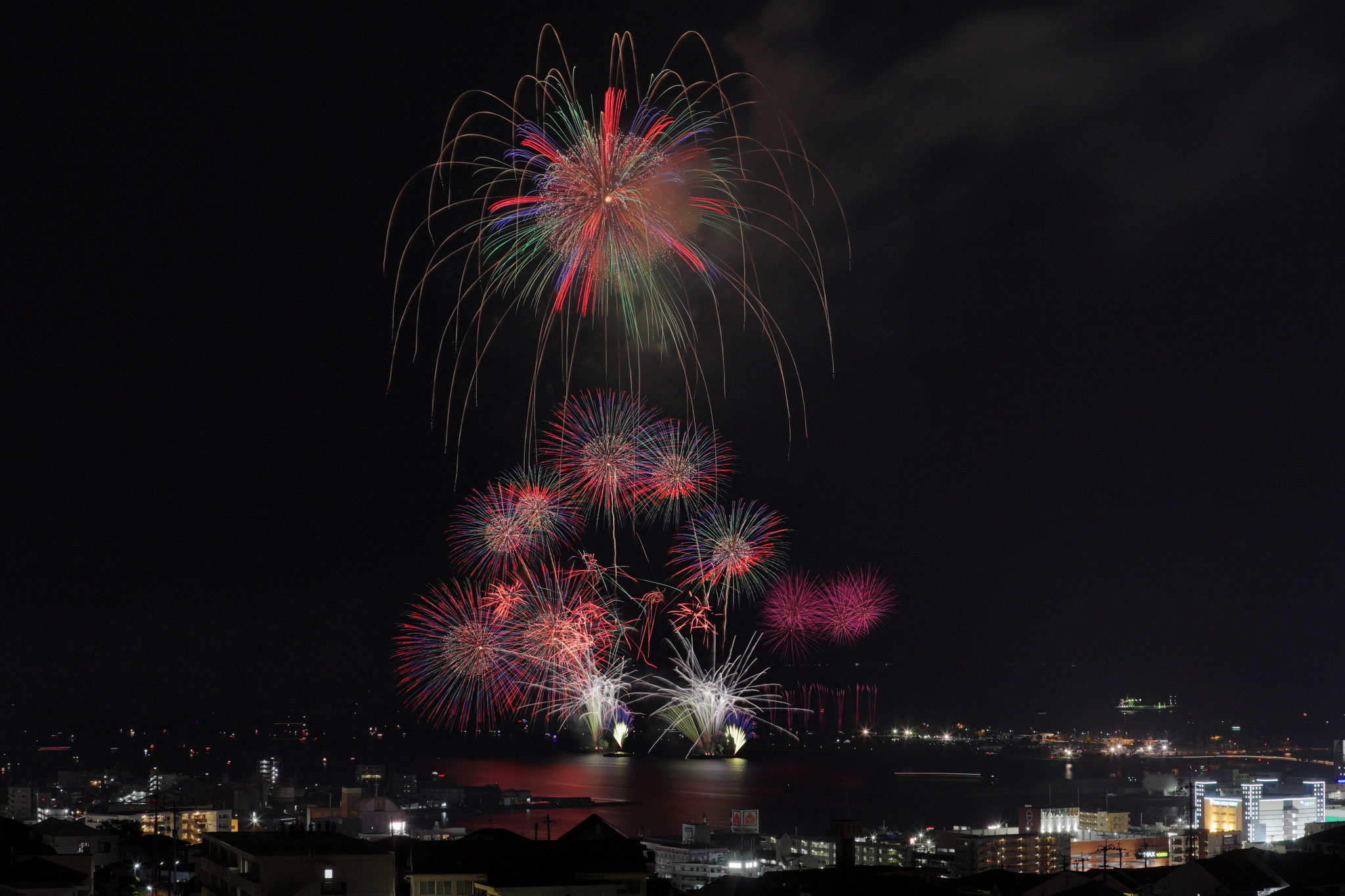 桜島と芸術花火2022  その4 (4月30日 鹿児島市)