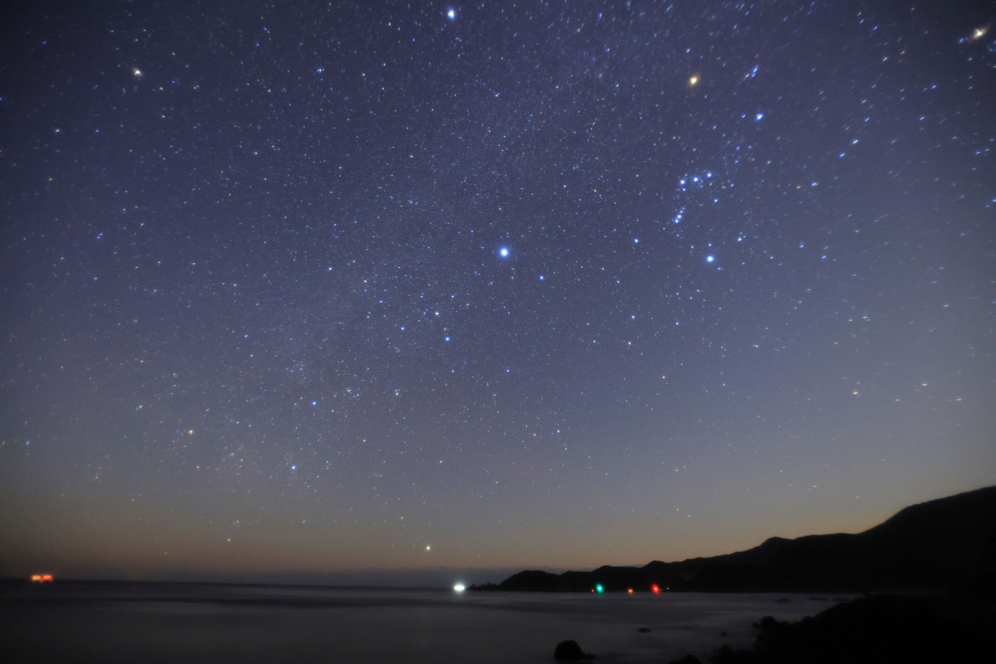 月明かり残る深夜1時頃の星空(1月1日 南大隅町)