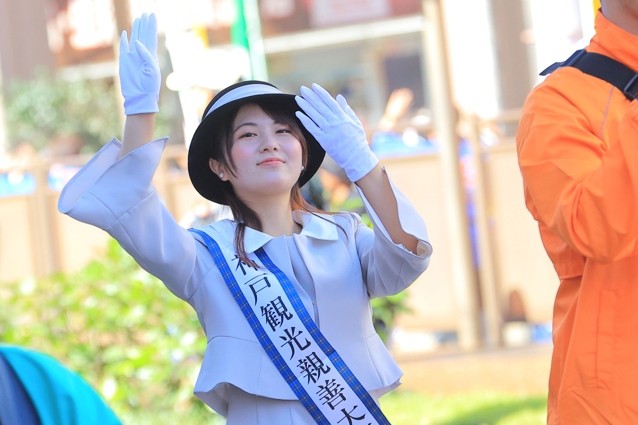 おはら祭で踊る神戸観光親善大使(11月3日鹿児島市)