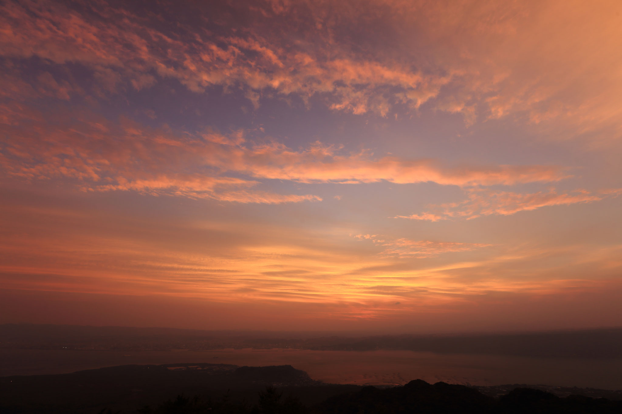 辺りを染める夕焼け空(7/28 桜島町)