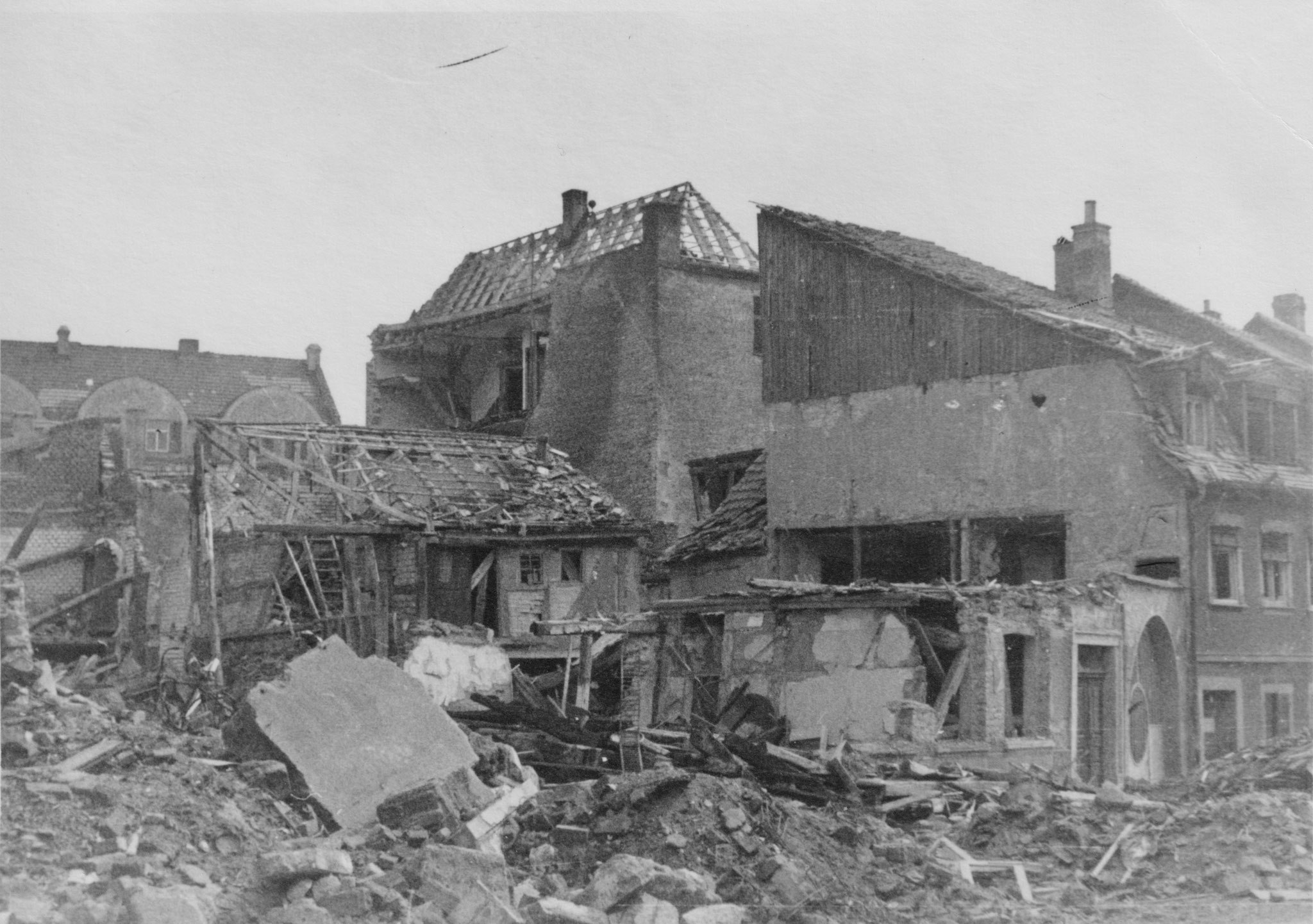 Wolfsgasse 18, 1944