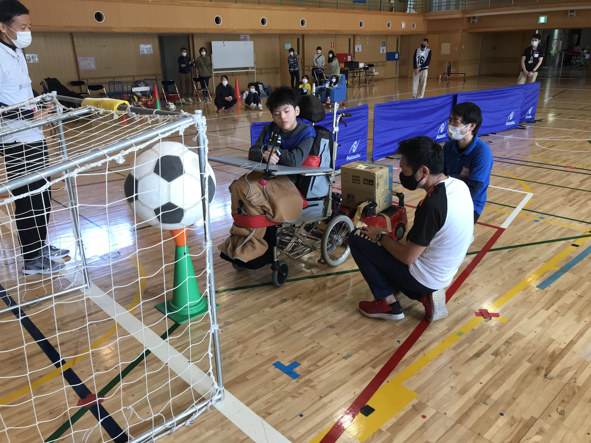 重度障害の人もスポーツできるんだよ 日本ハンドサッカー協会のページ