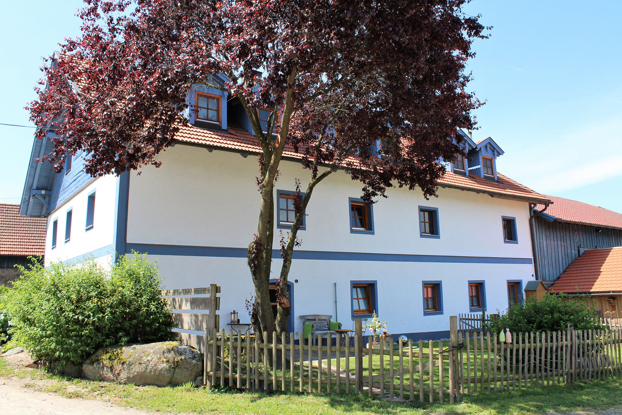 Haupthaus Rückansicht ©KnallerbsenHof