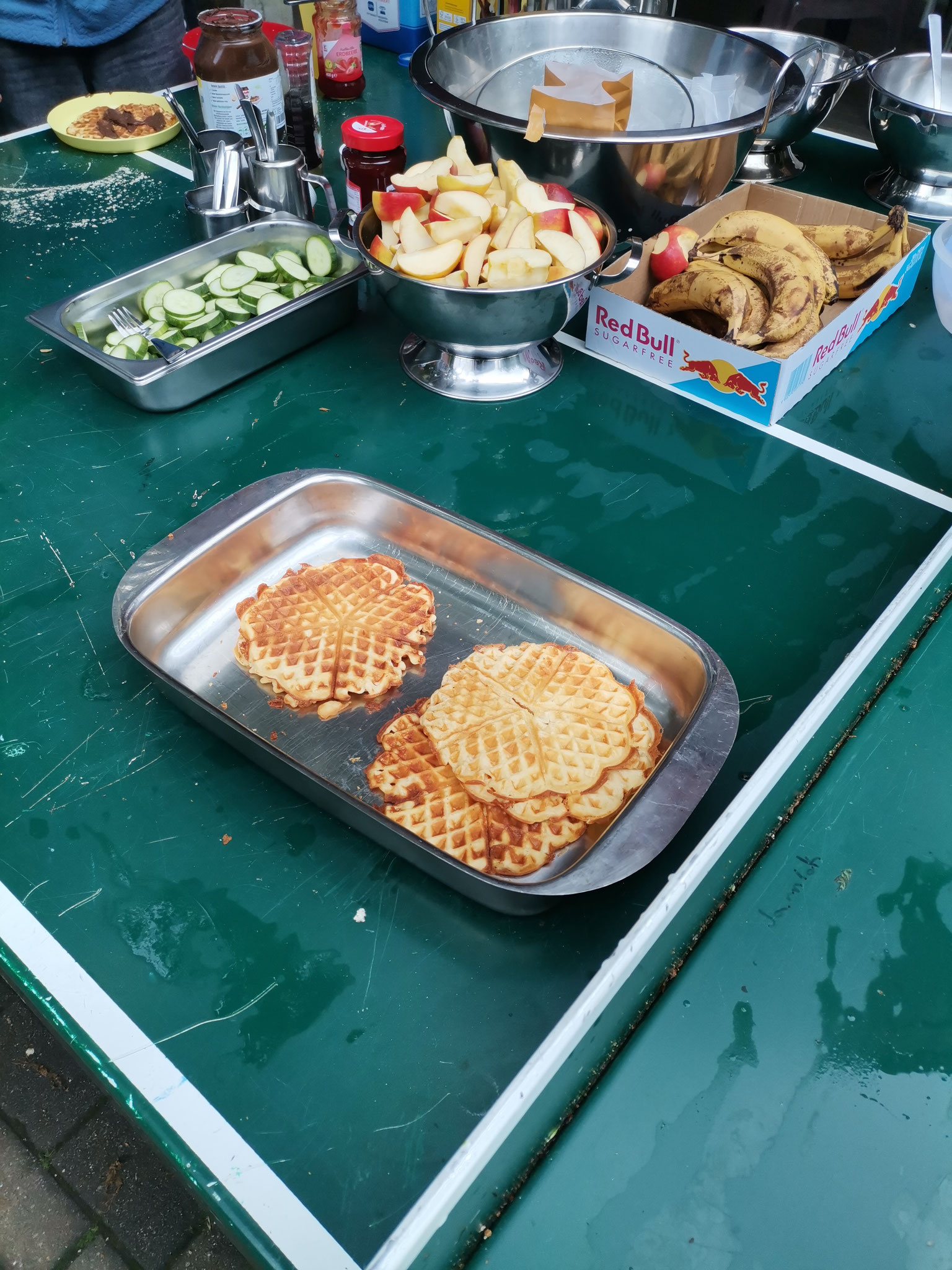 Die Waffeln waren reich begeht - ein herzliches Vergelt's Gott an unsere Elly!