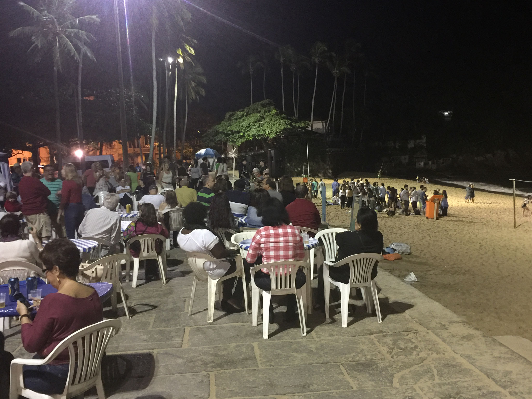 Musik nachts an der Beach