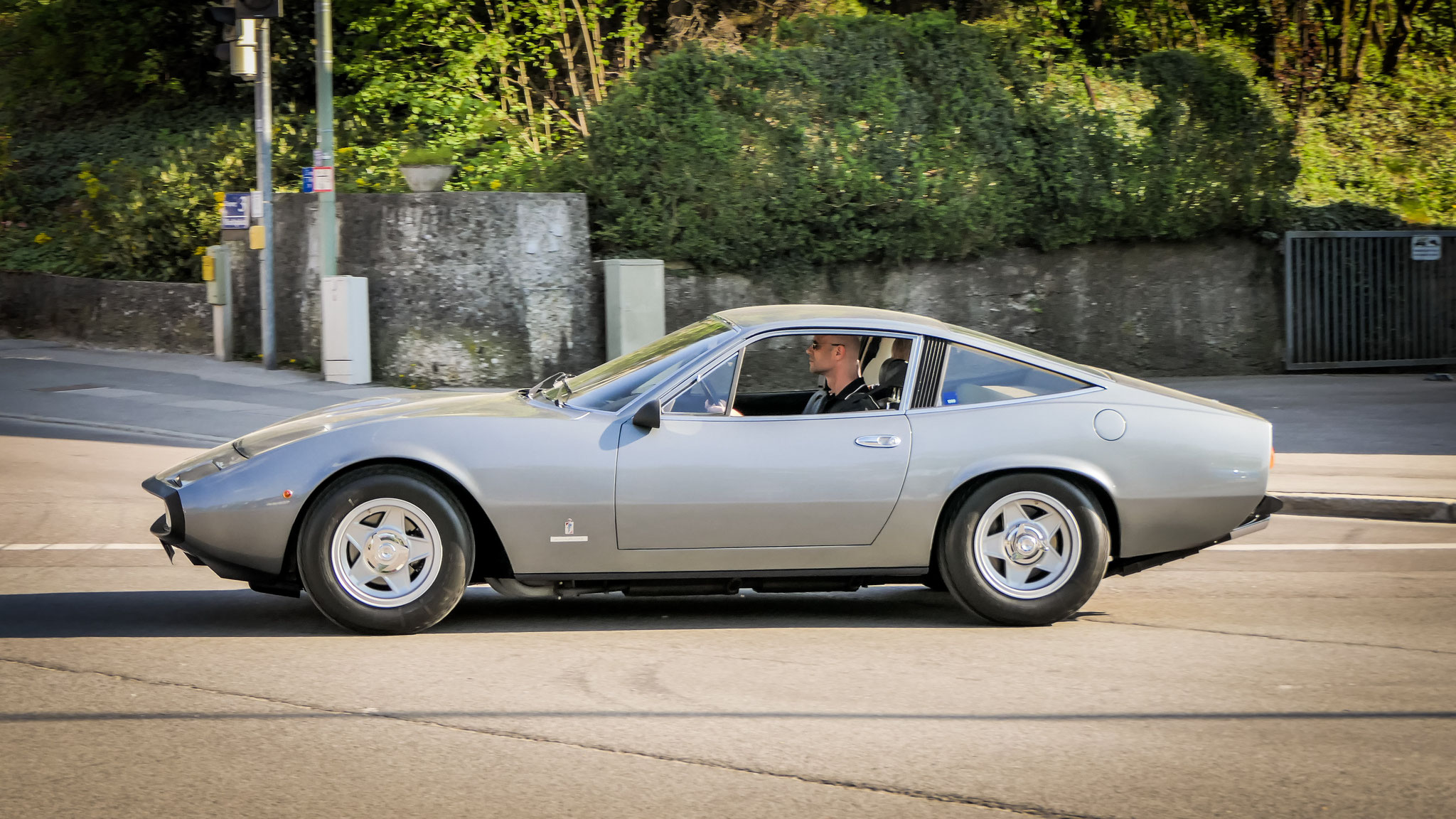 Ferrari 365 GTC4 - M-QO356H