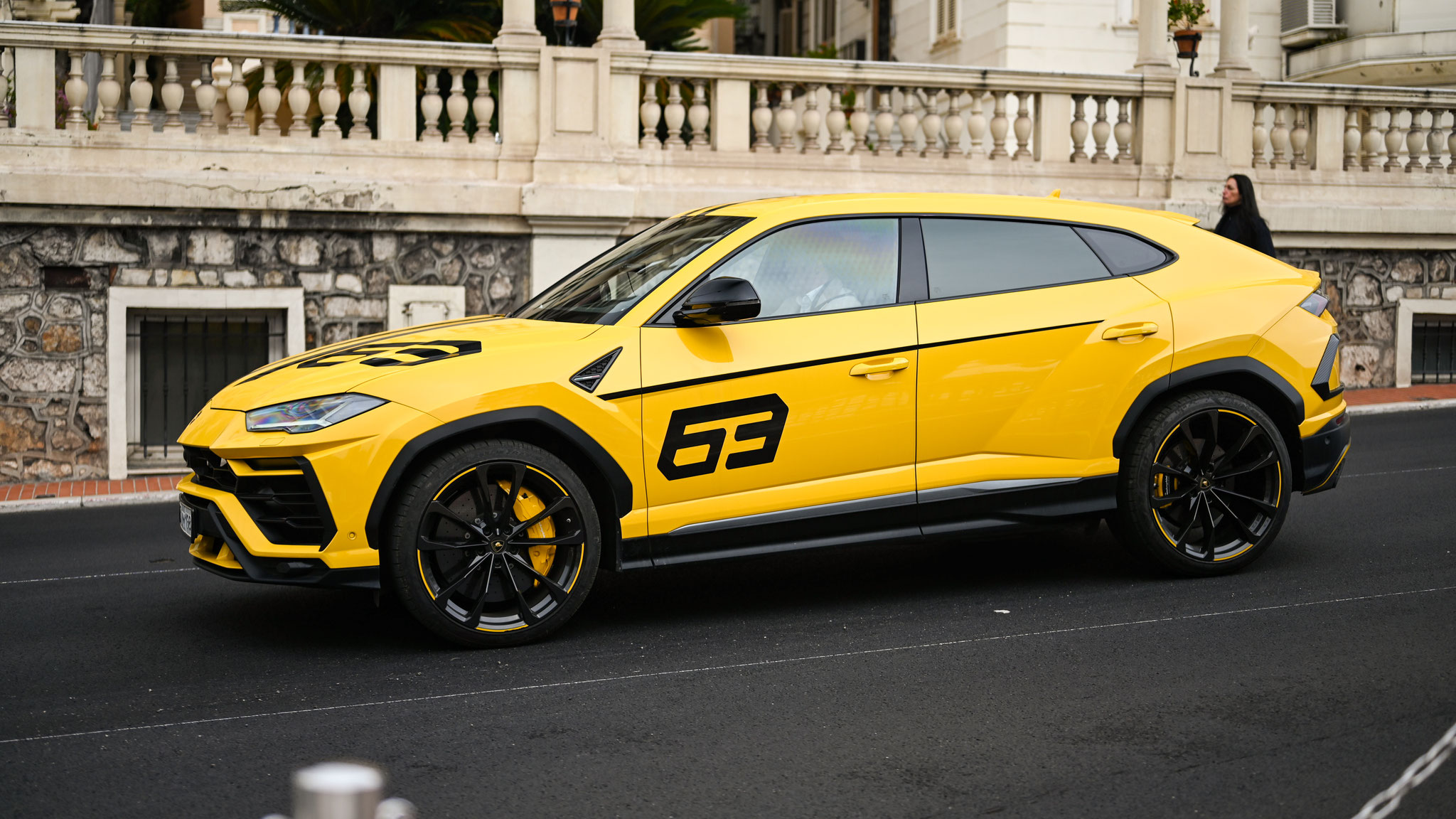 Lamborghini Urus - A987YM-198 (RUS)