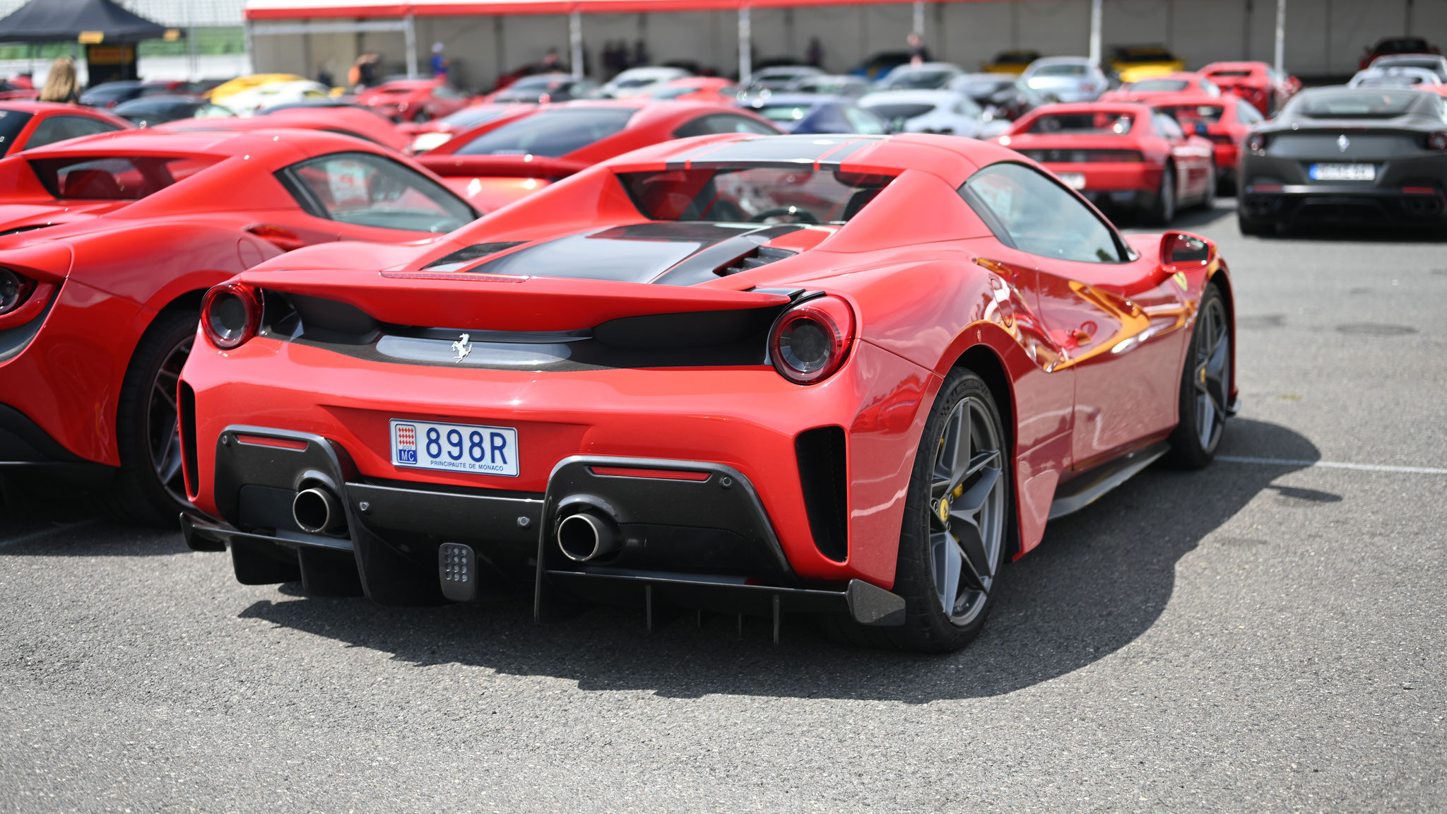 Ferrari 488 Pista Spider - 898R (MC)
