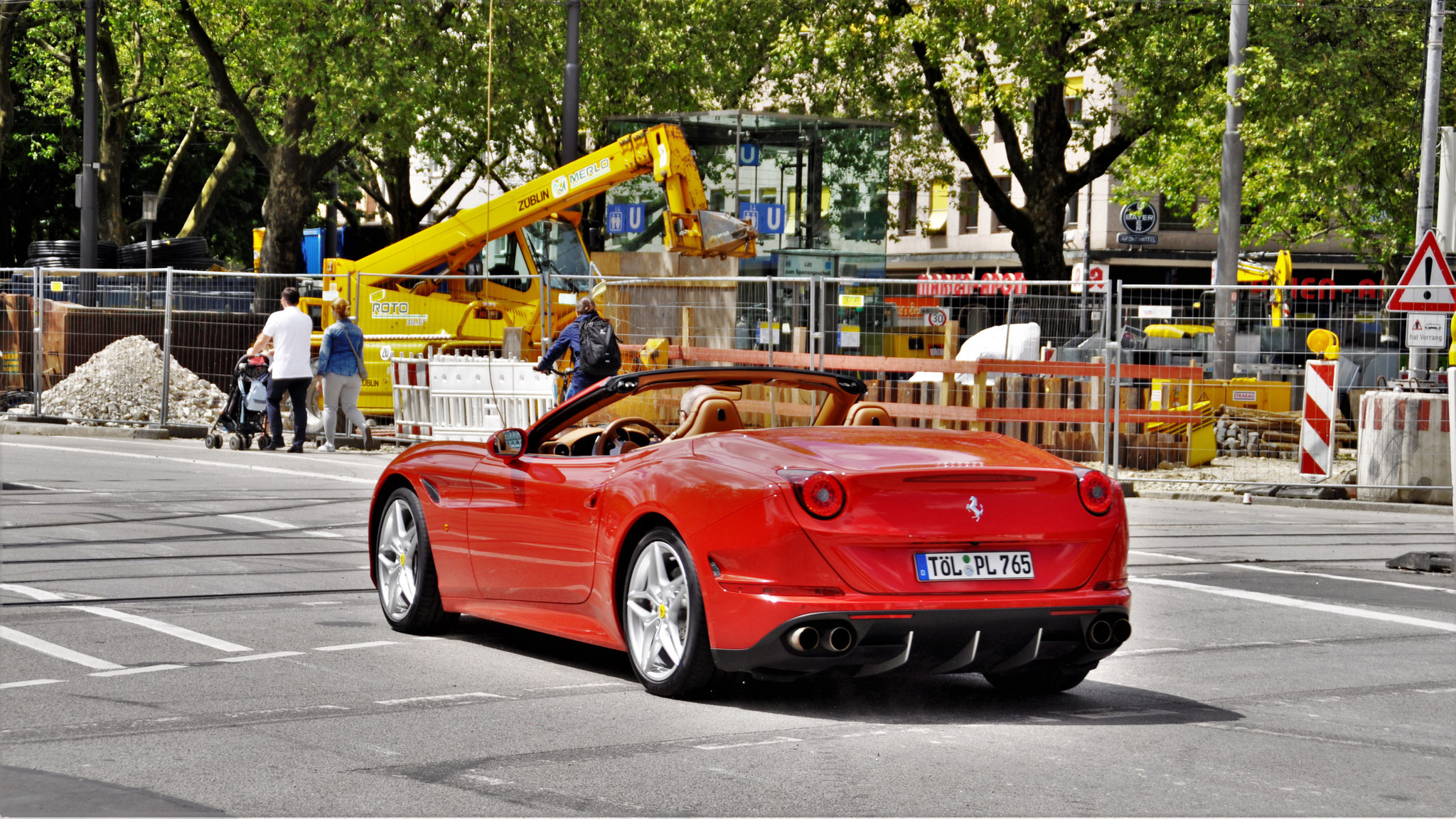 Ferrari California T - TÖL-PL765