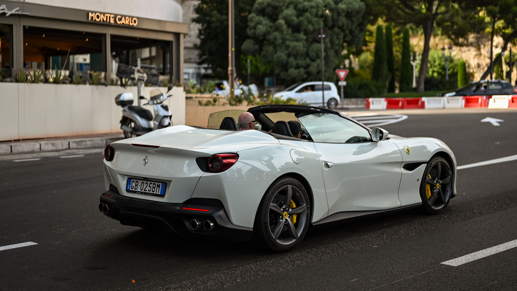 Ferrari Portofino - GB025BM (ITA)