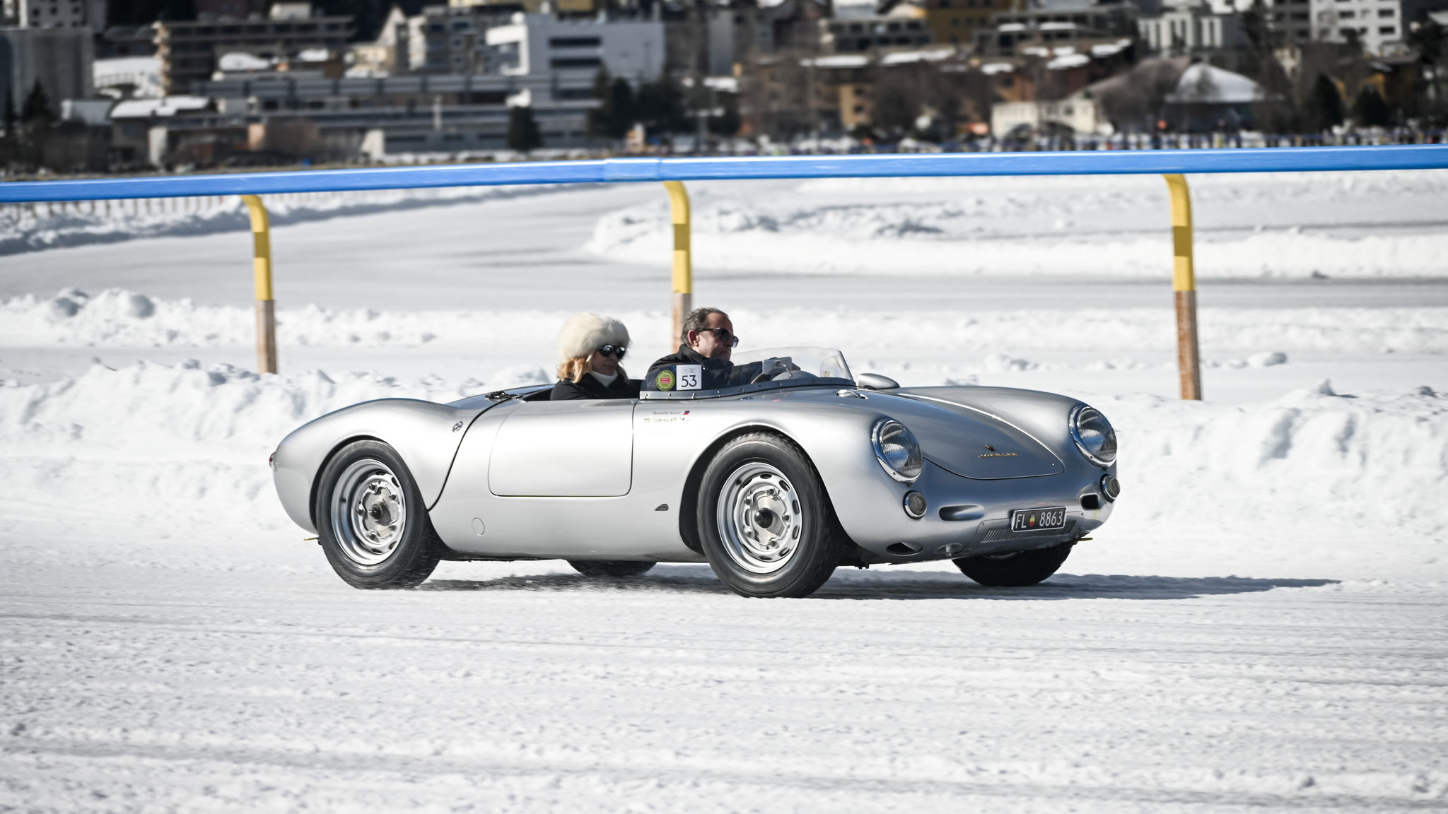 Porsche 550 Spyder - FL8863 (LIC)