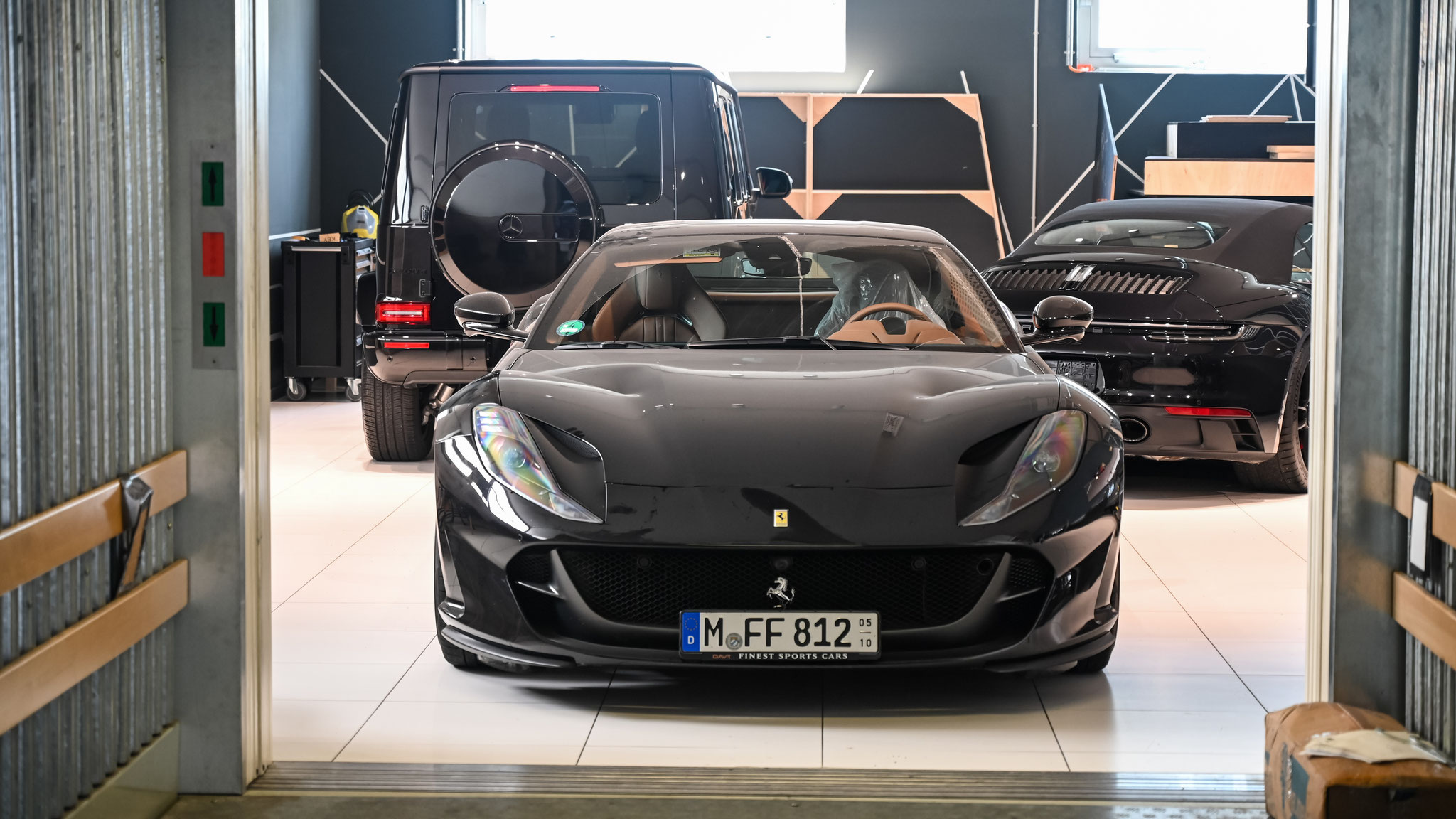 Ferrari 812 Superfast - M-FF812