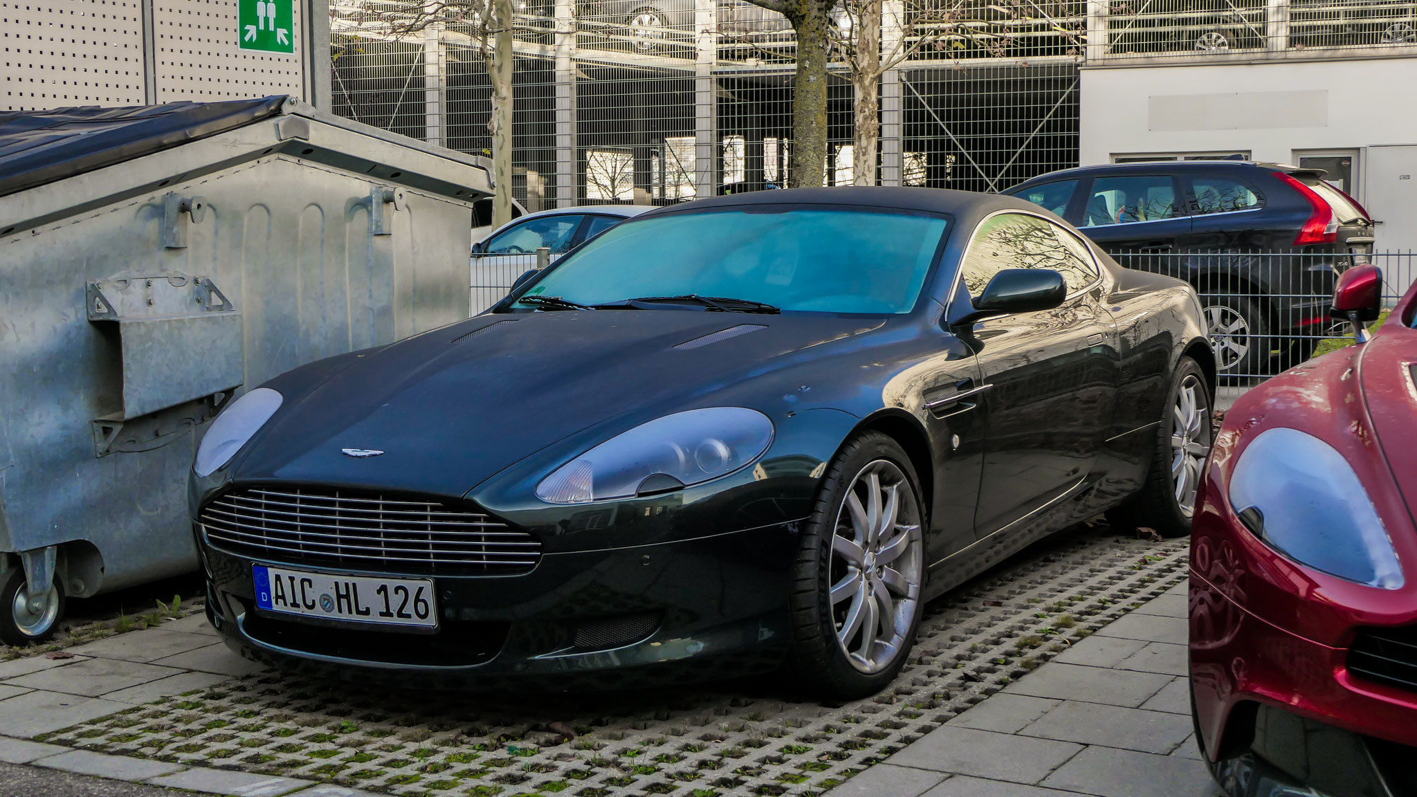 Aston Martin DB9 Coupé - AIC-HL126