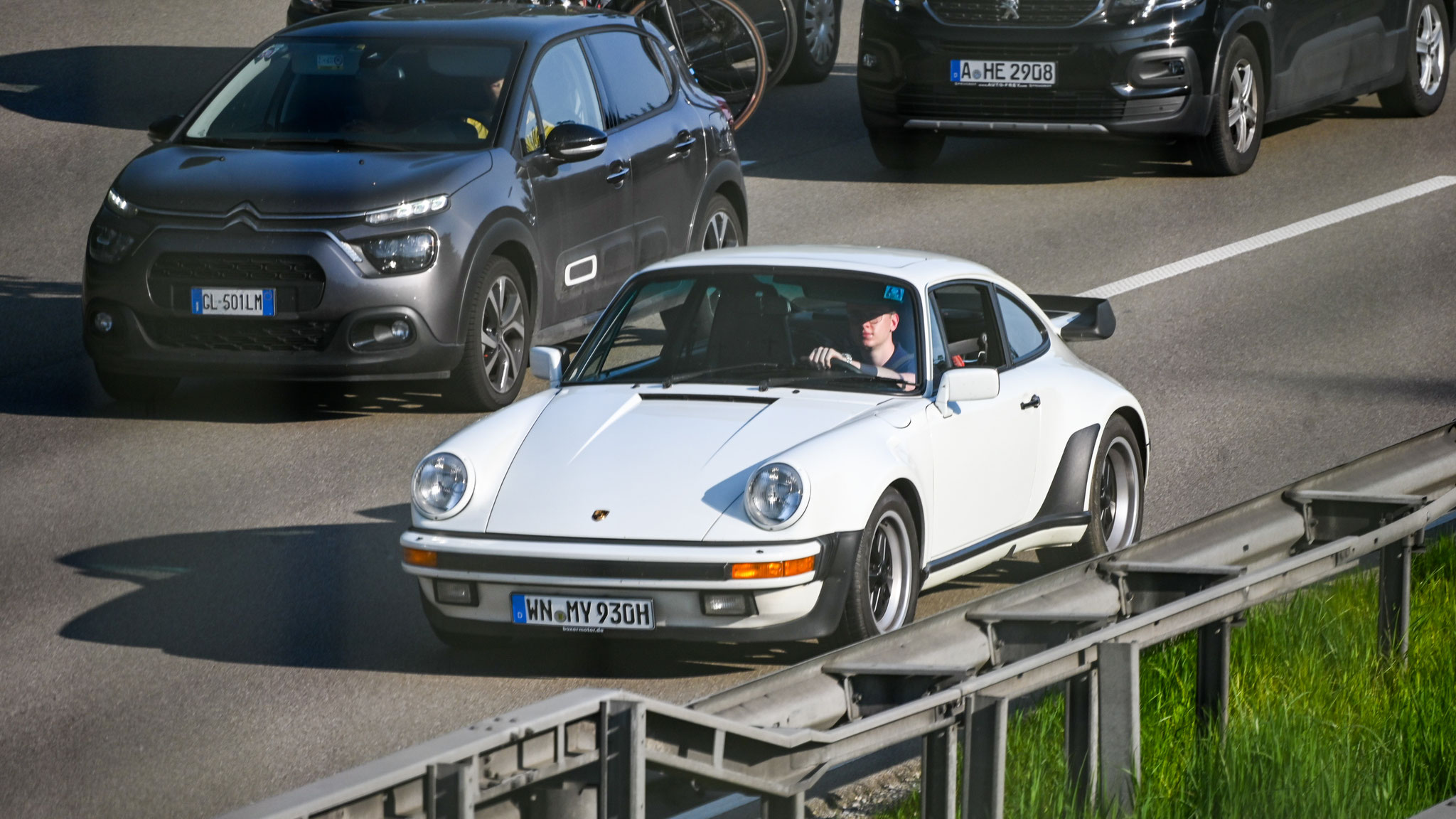 Porsche 930 Turbo - WN-MY930H