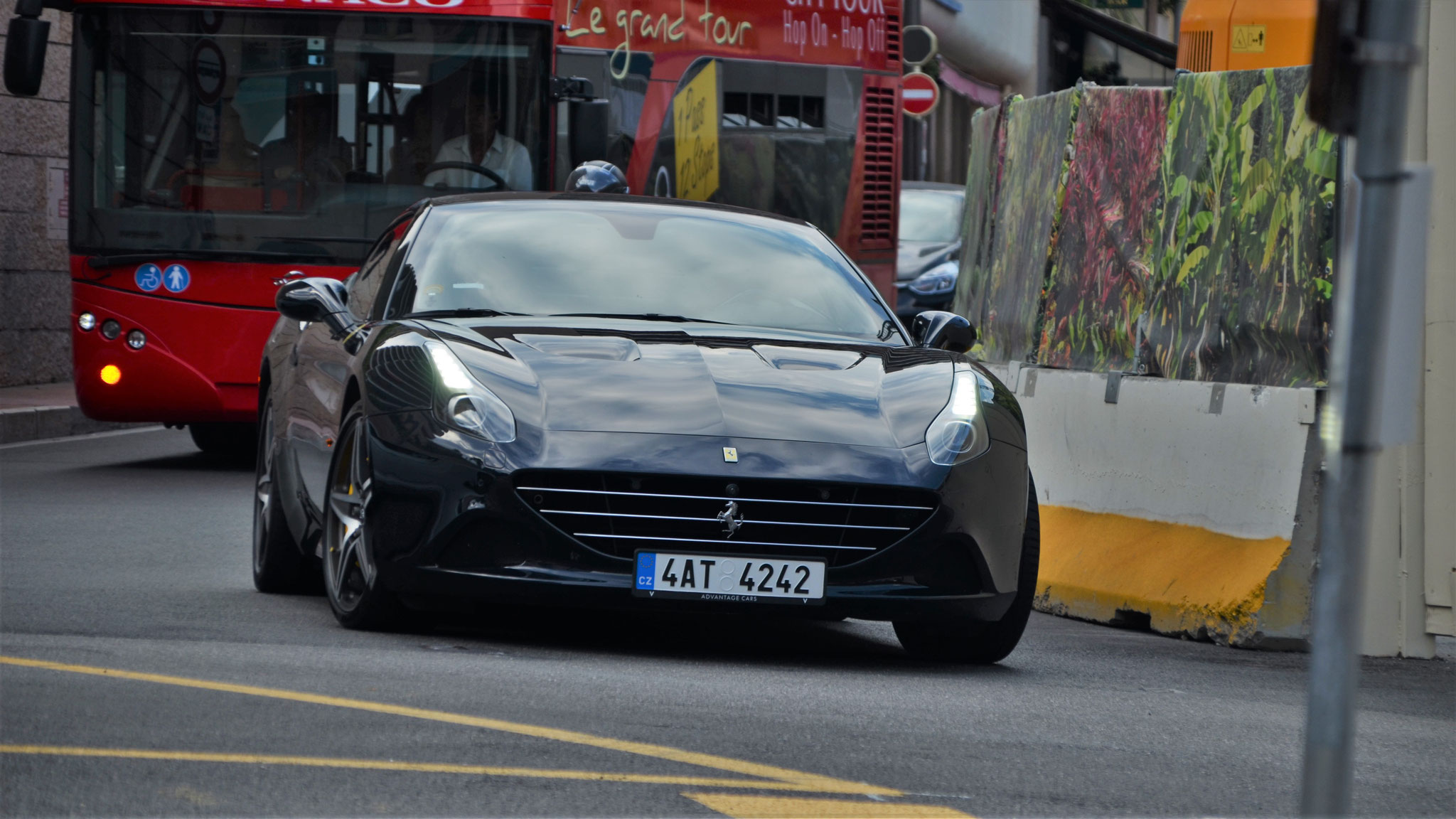 Ferrari California T - 4AT4242 (CZ)