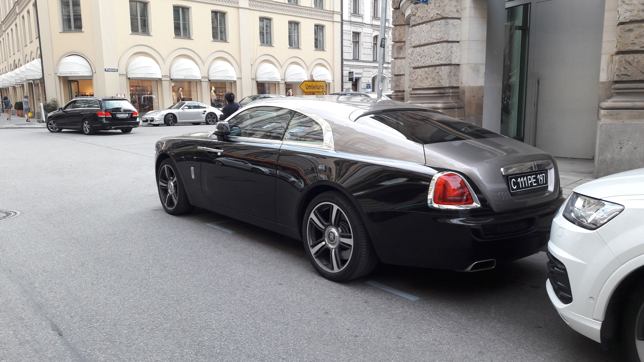 Rolls Royce Wraith - C111PE-197 (RUS)