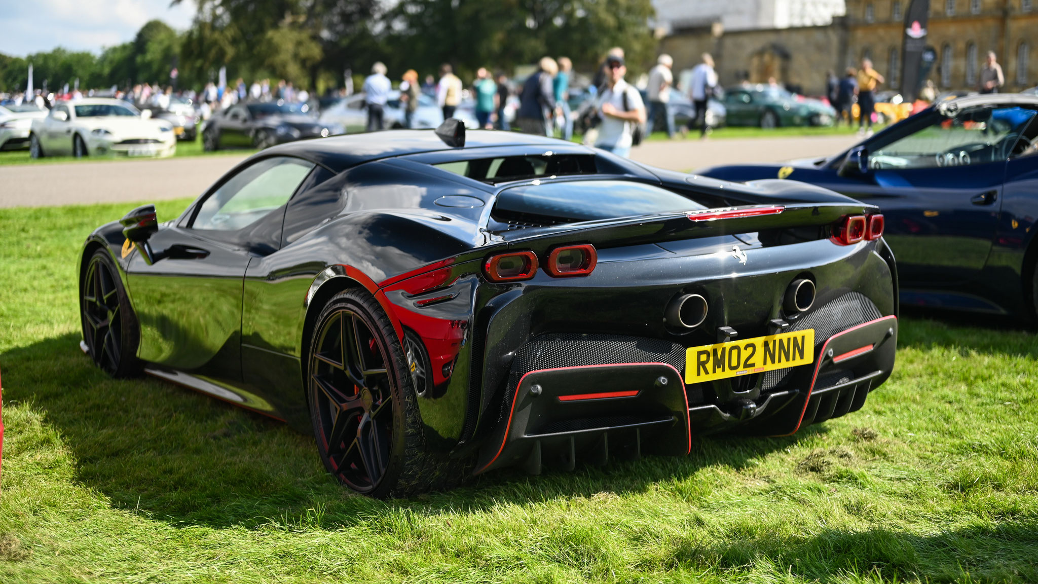 Ferrari SF90 Stradale - RM02NNN (GB)