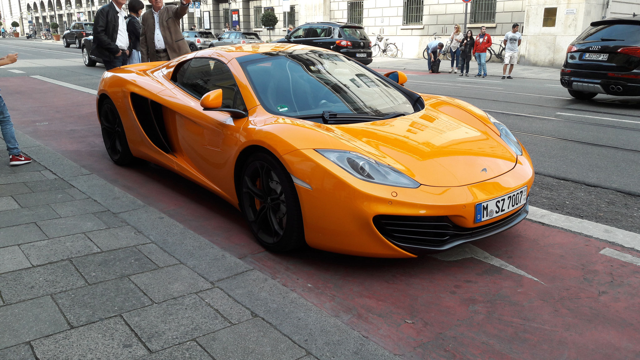 McLaren MP4-12C - M-SZ7007