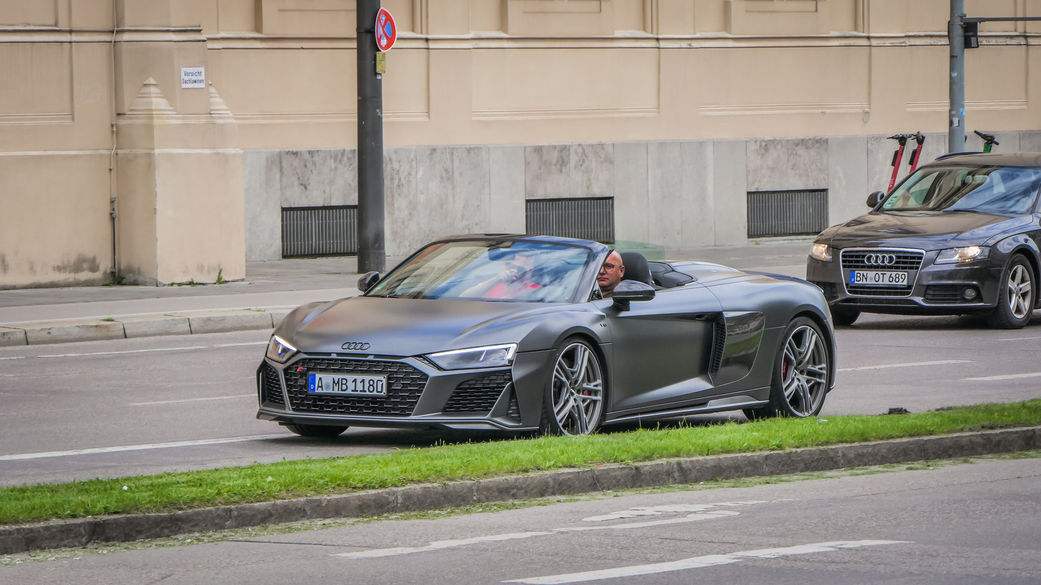 Audi R8 V10 Spyder - A-MB1180
