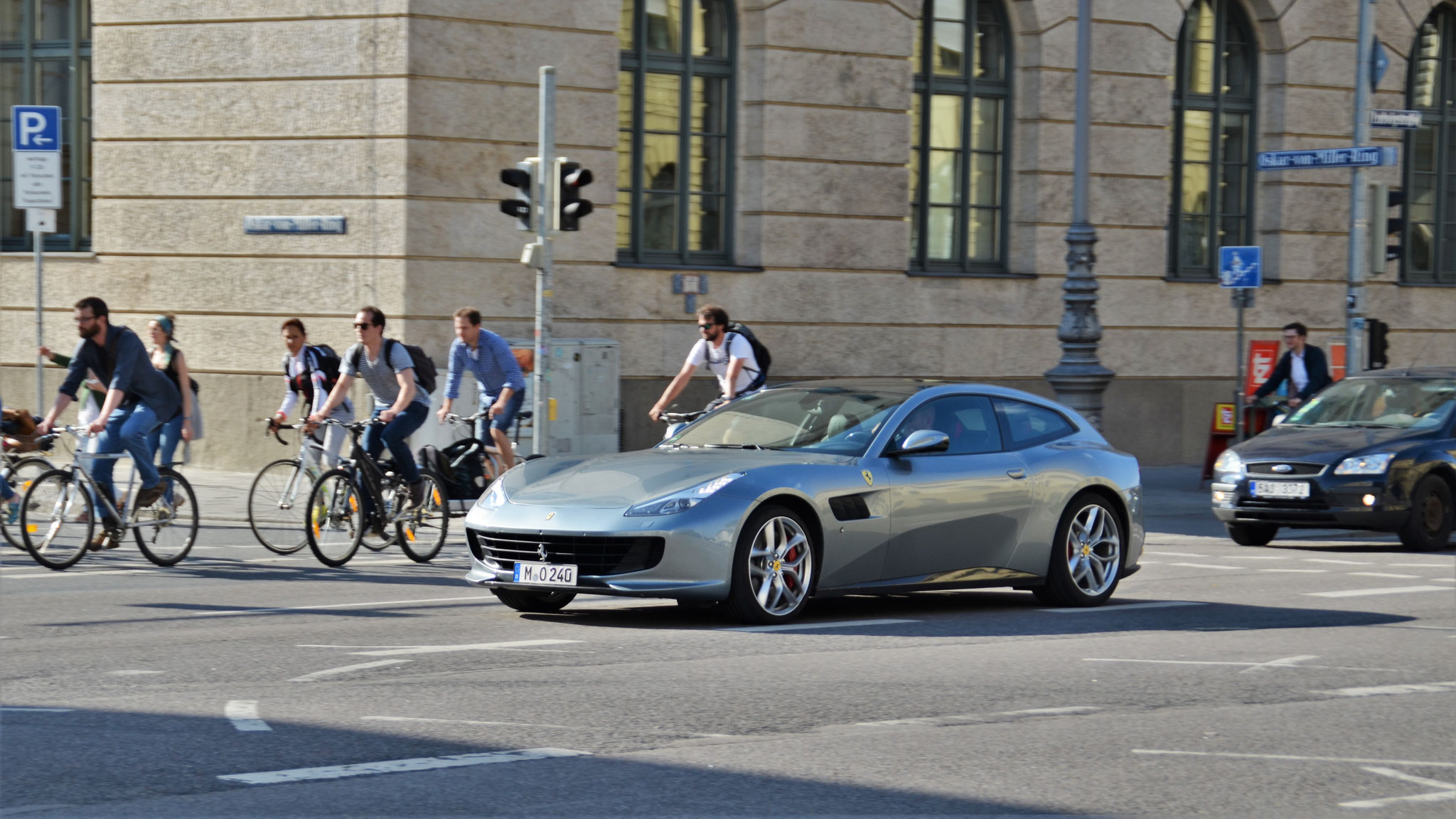 Ferrari GTC4 Lusso - M-O240
